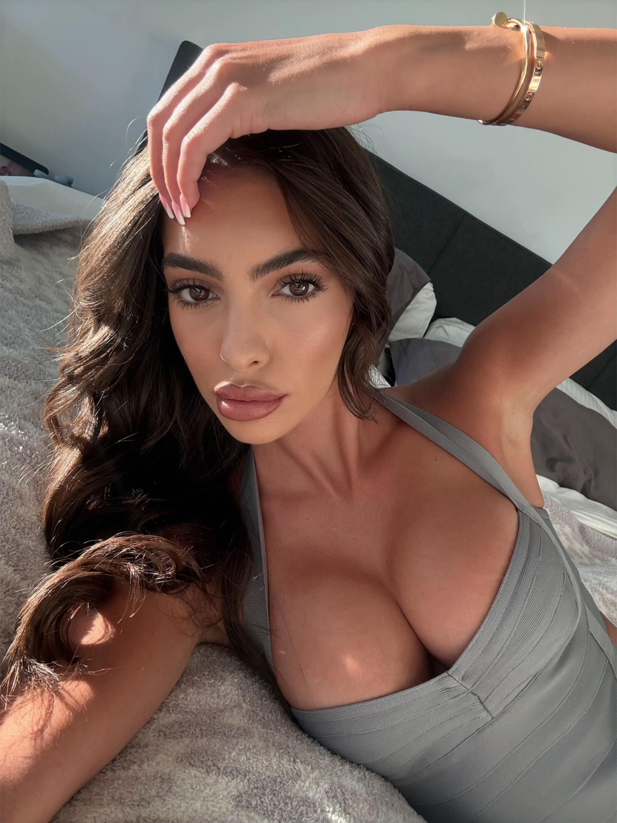 @AV