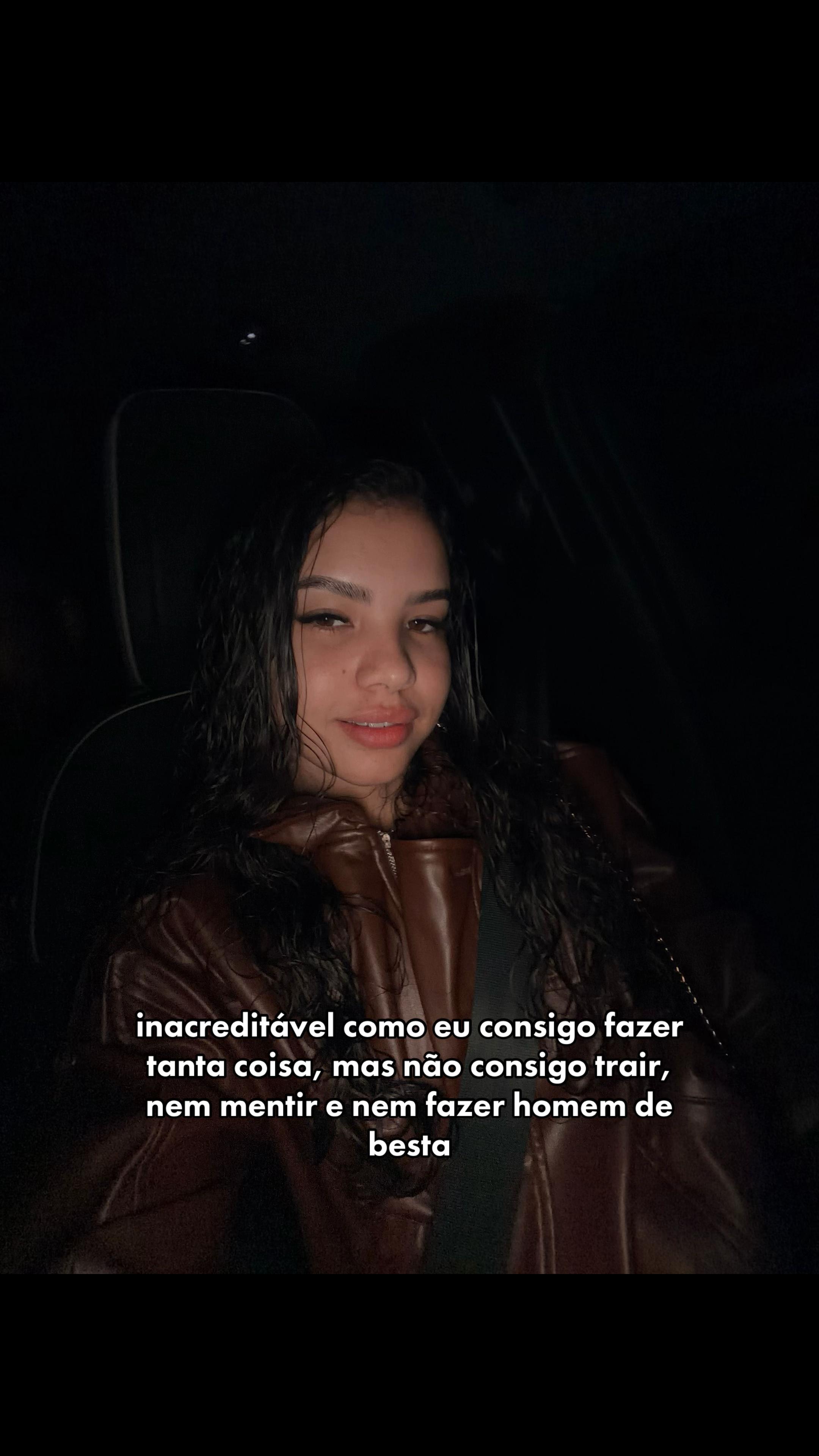 @Gabriely Castro