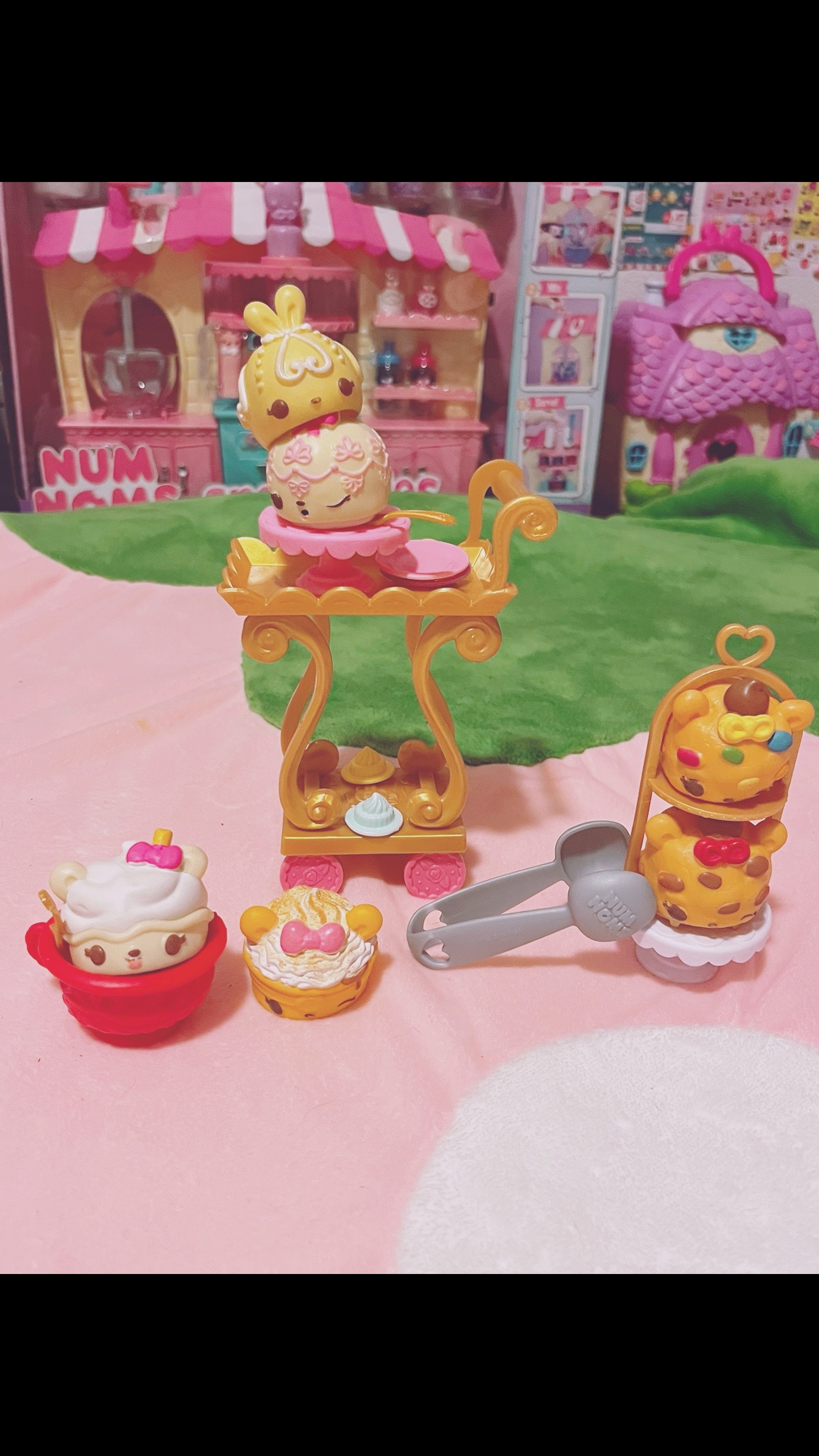 @CupcakeKitten 🧁🐾