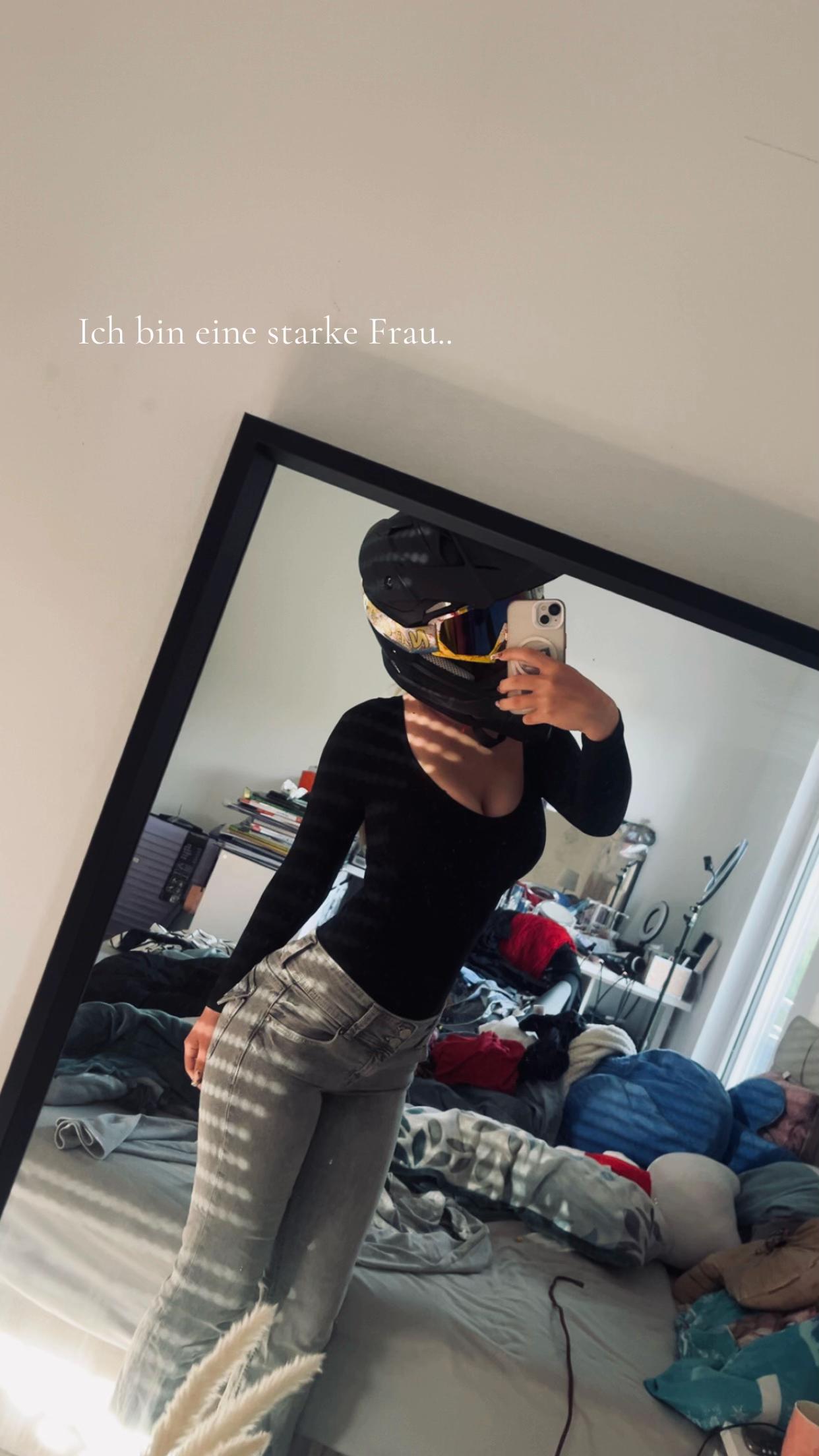 @ꨄ