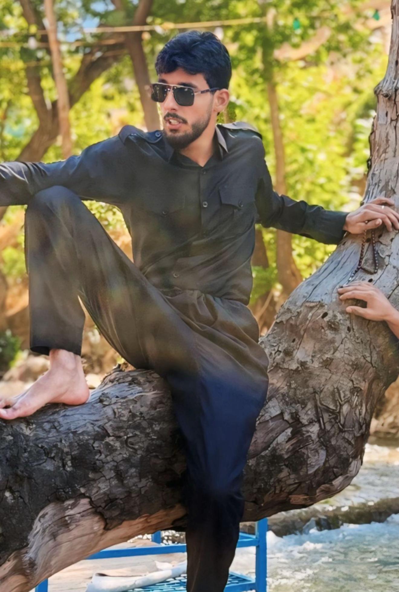 @aroyhaji01