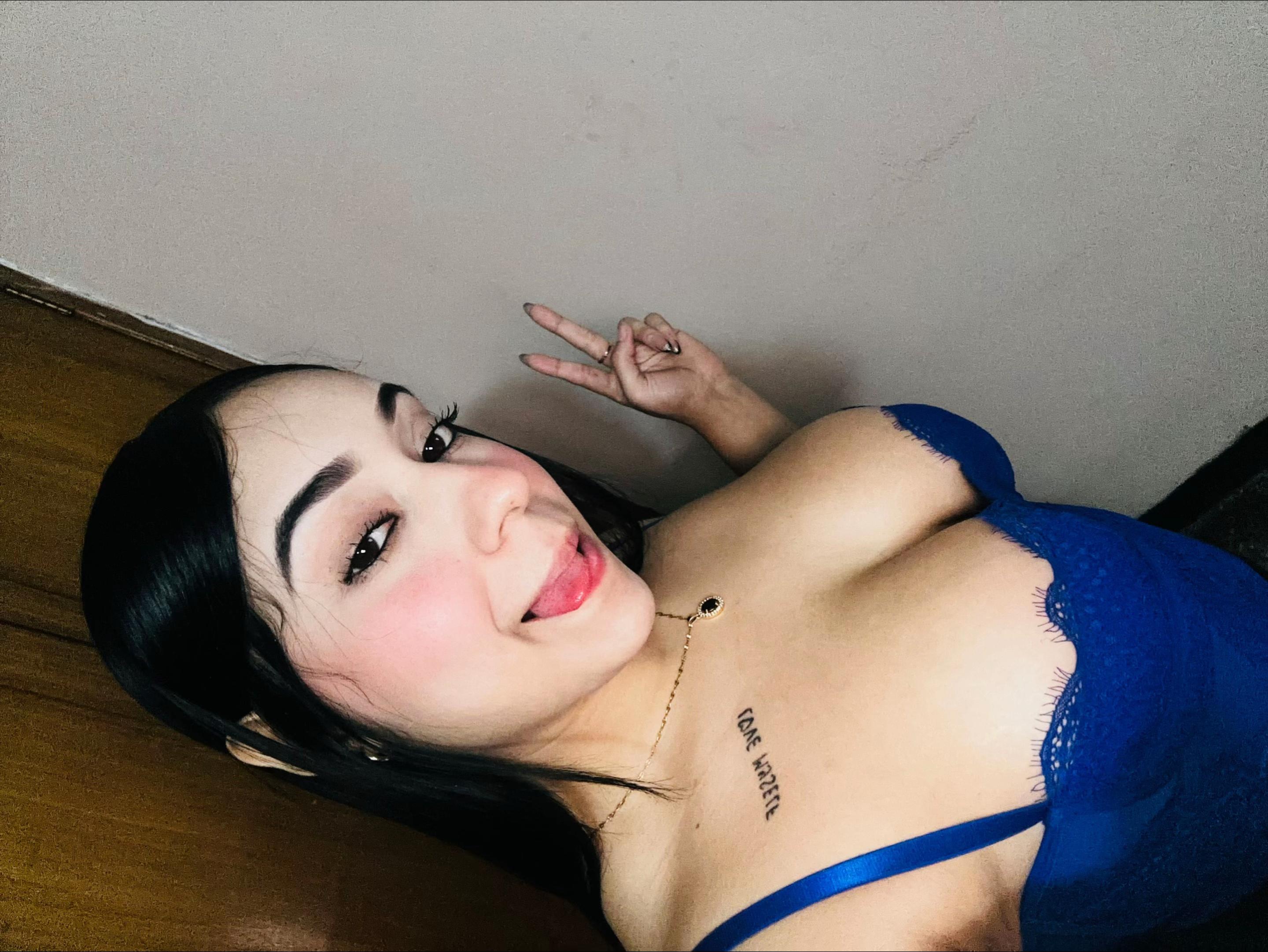 @𝓐𝓷𝓱𝓮𝓵𝔂𝓼🌷