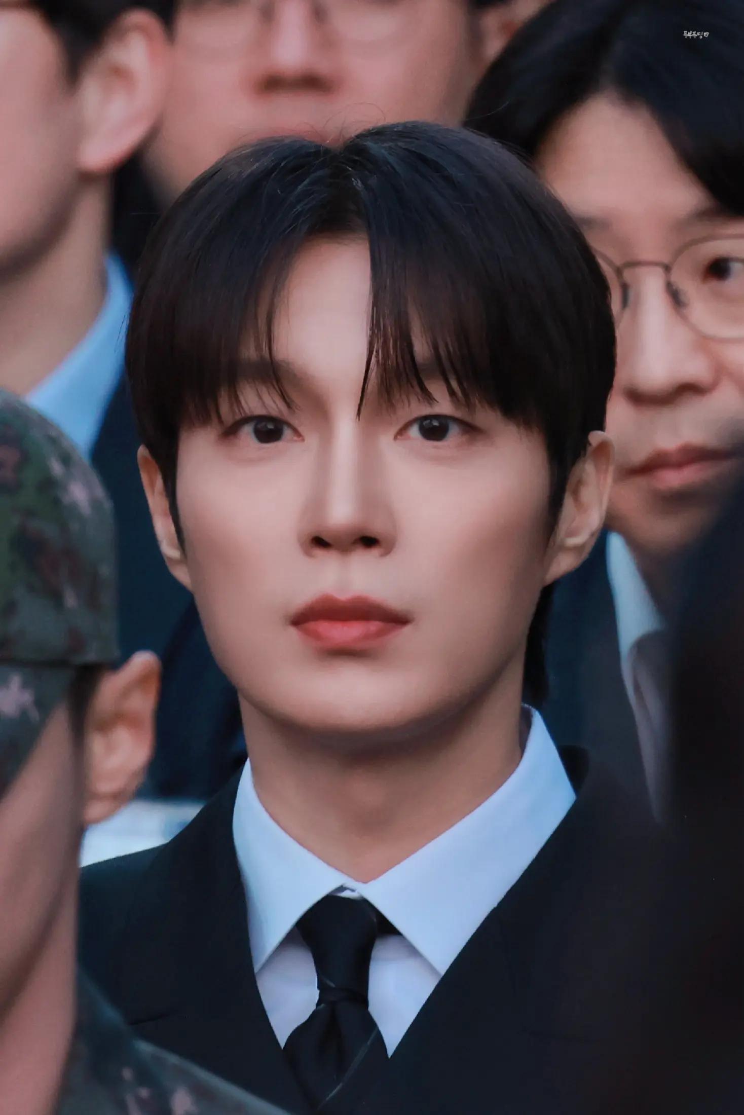 @lightbobb ·‿·