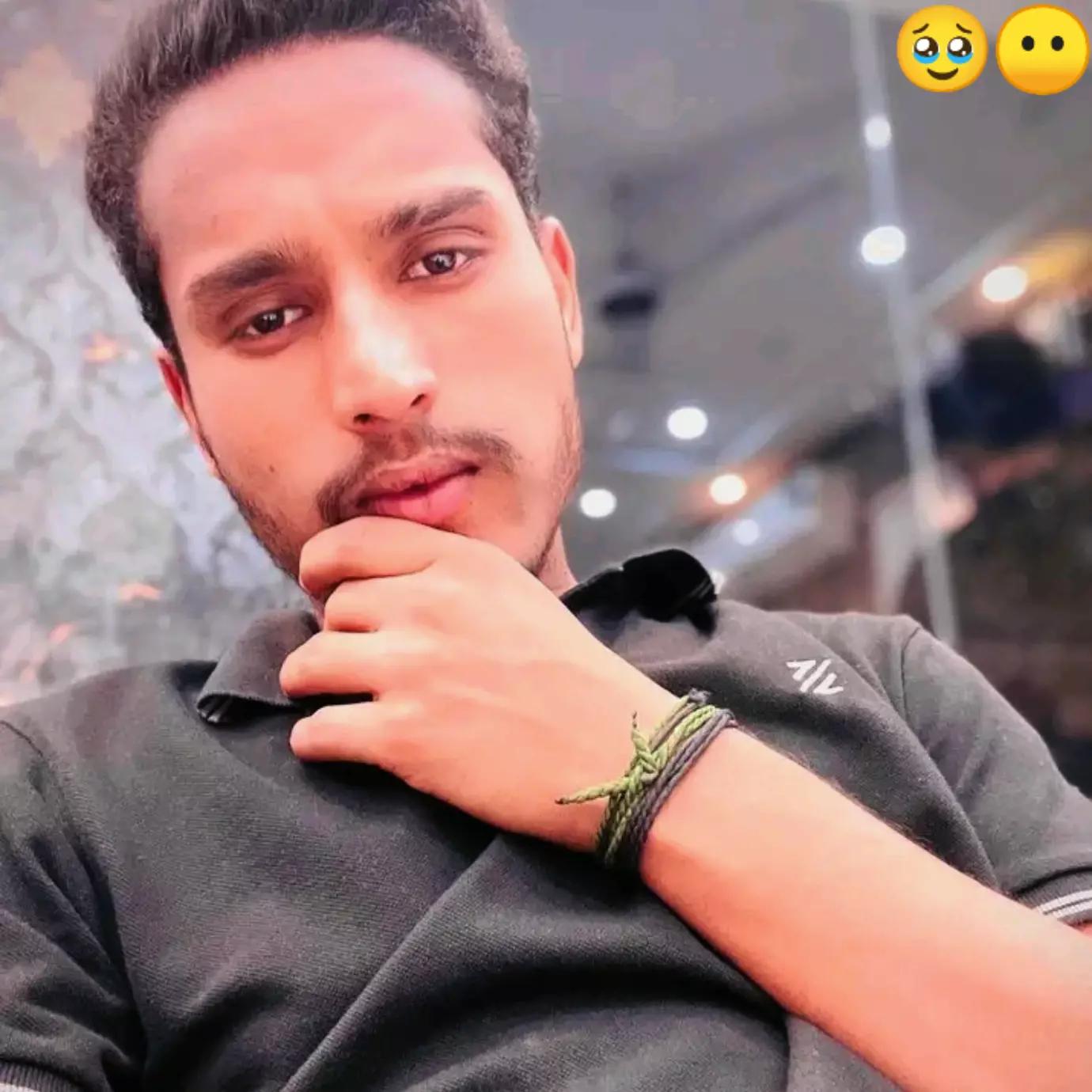@Momin kharal👑