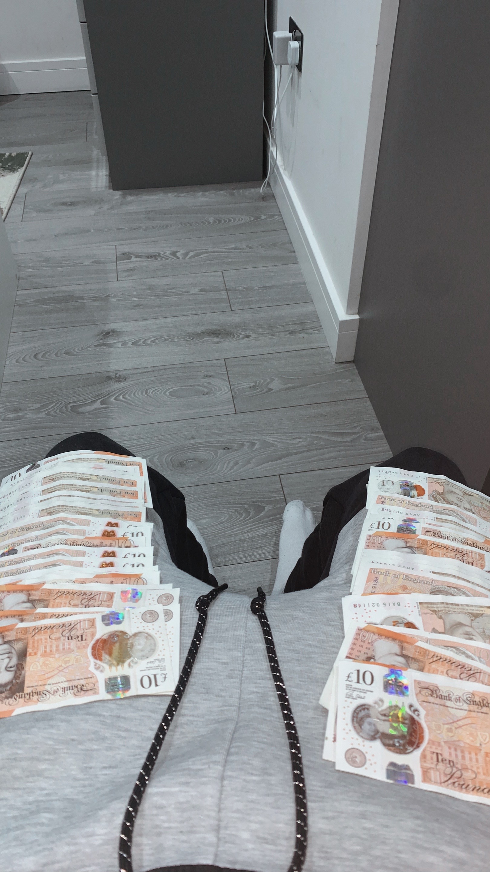 @Am💳💷