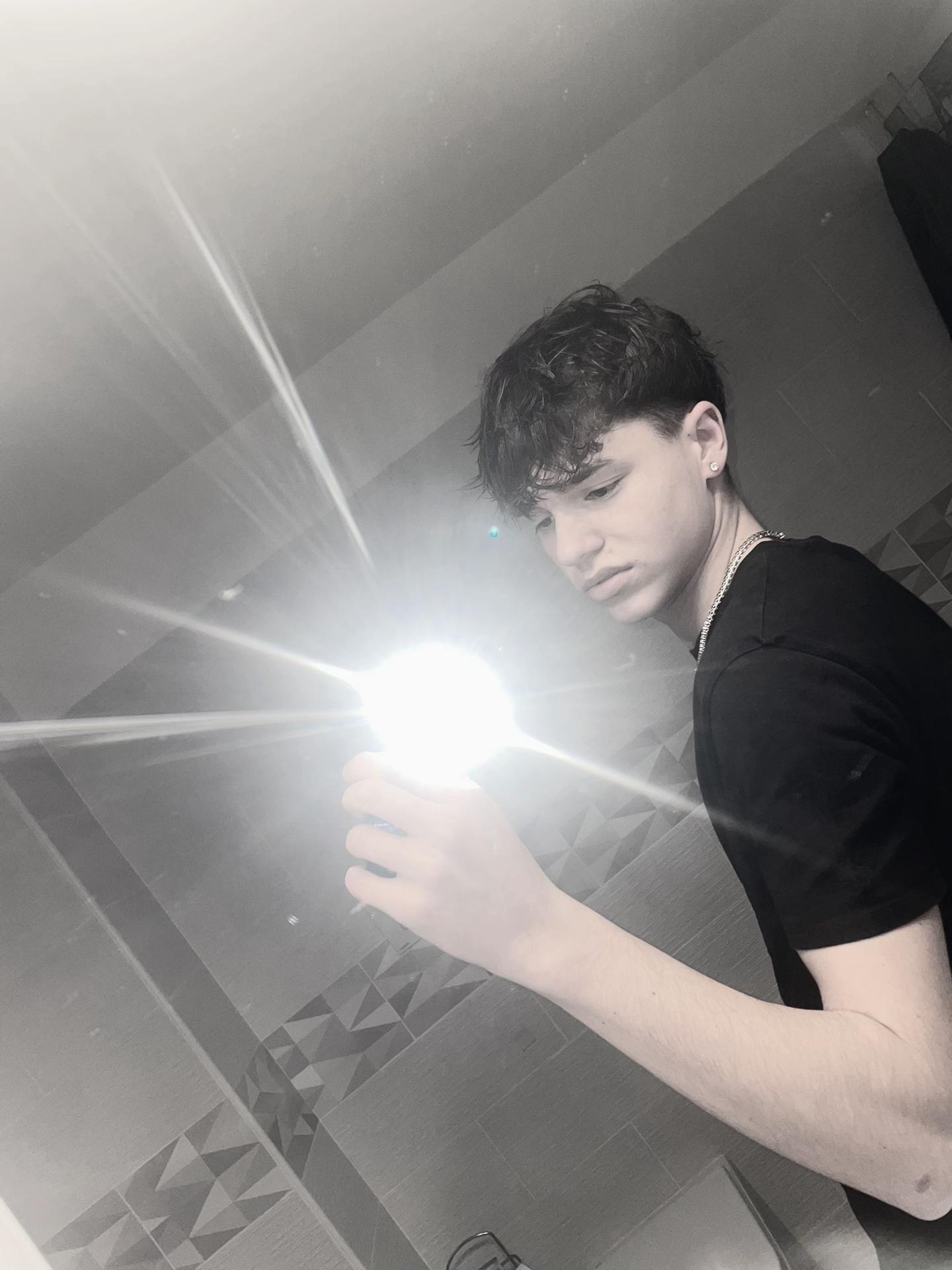 @4kmarco_