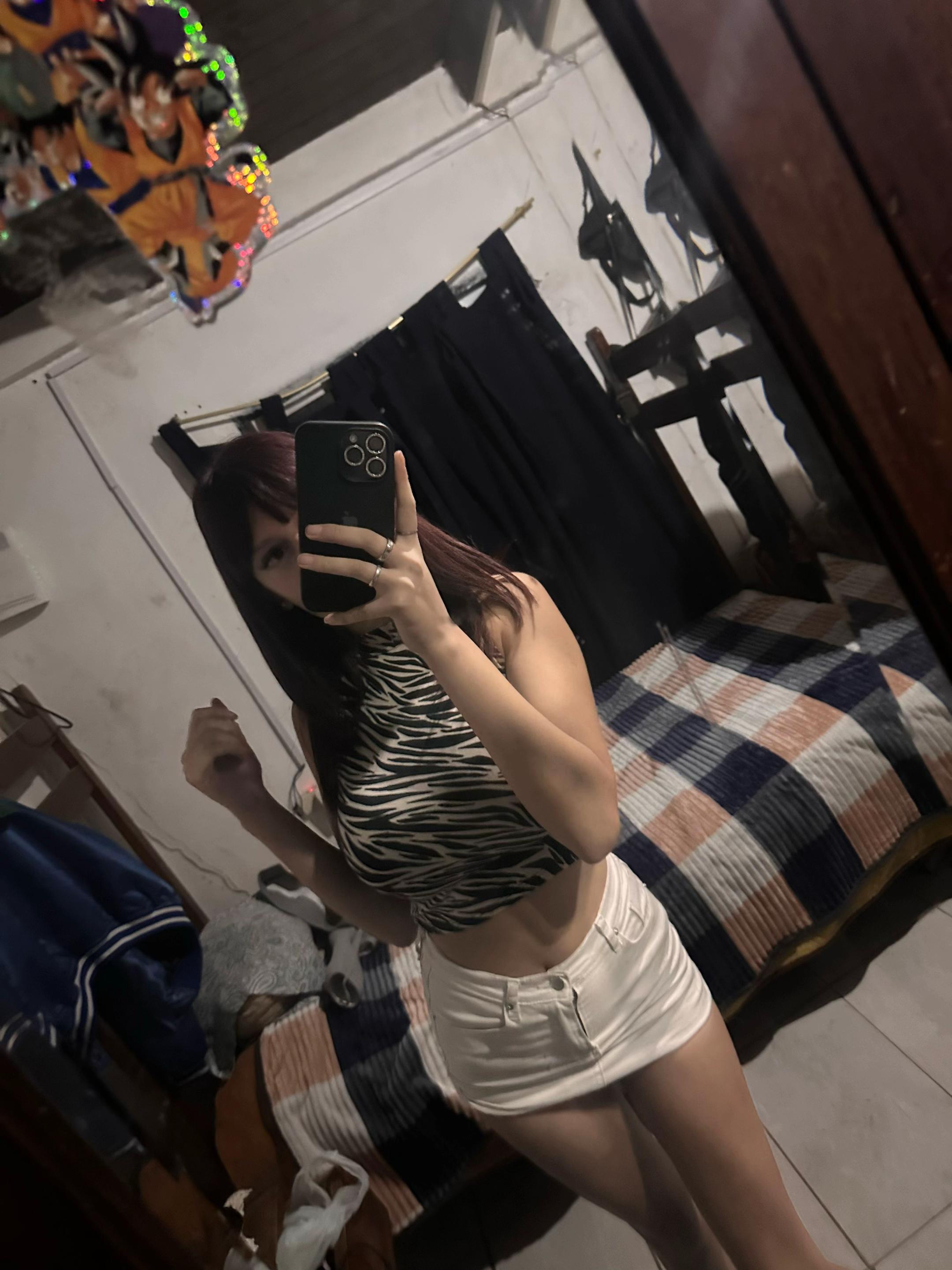 @moreena