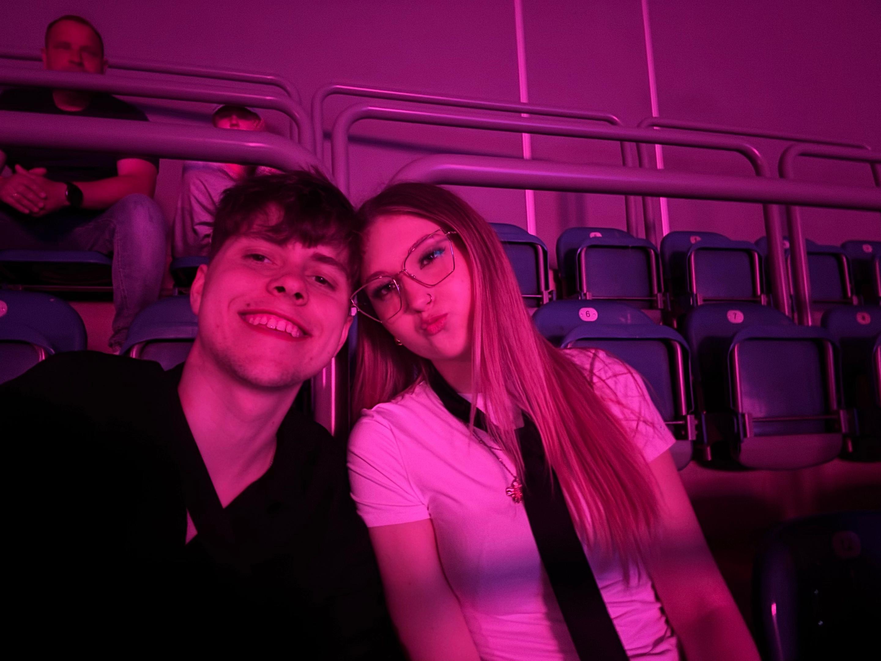 @zuzaajesiak