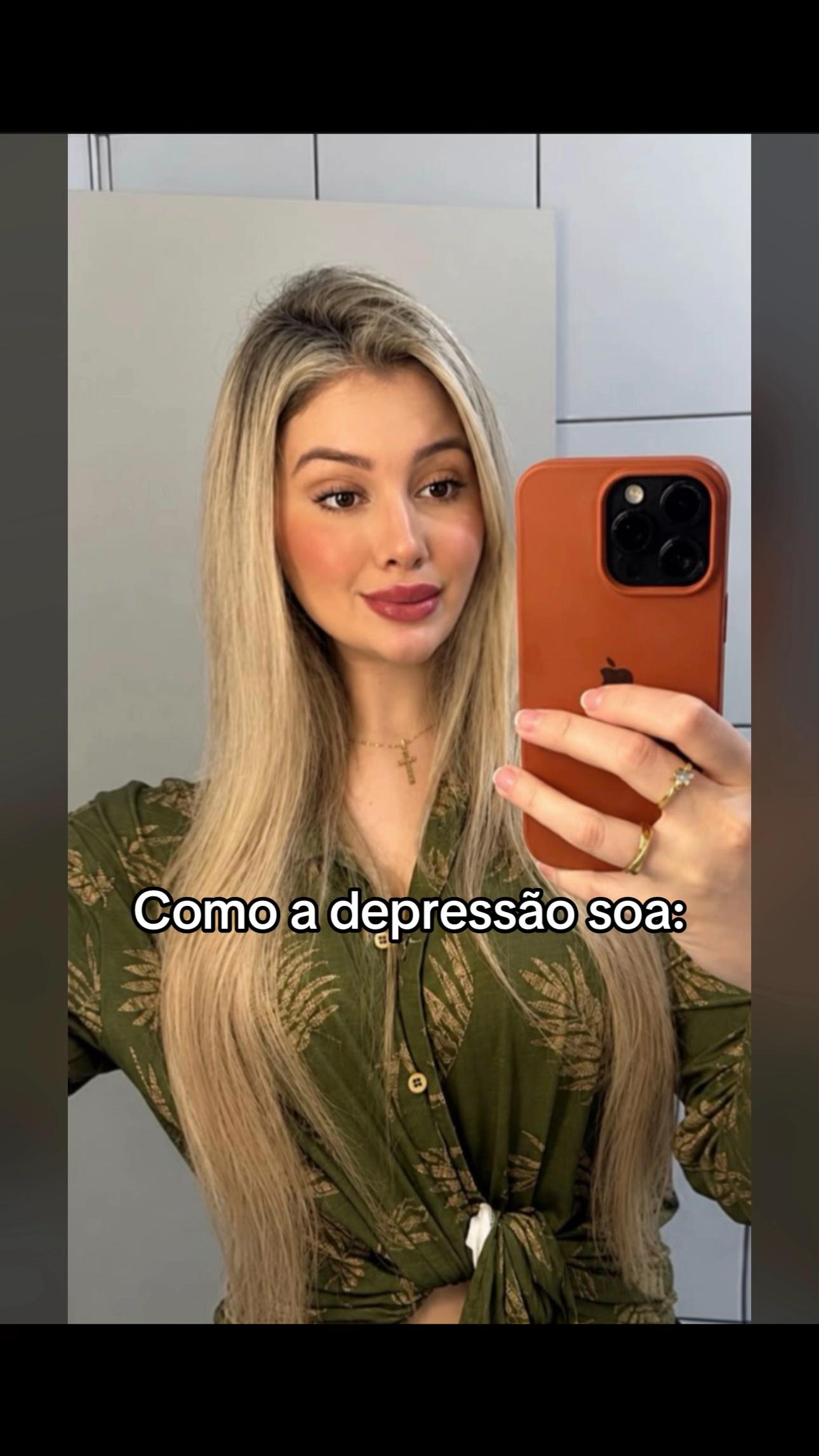 @Ana Caroline F&aacute;vero