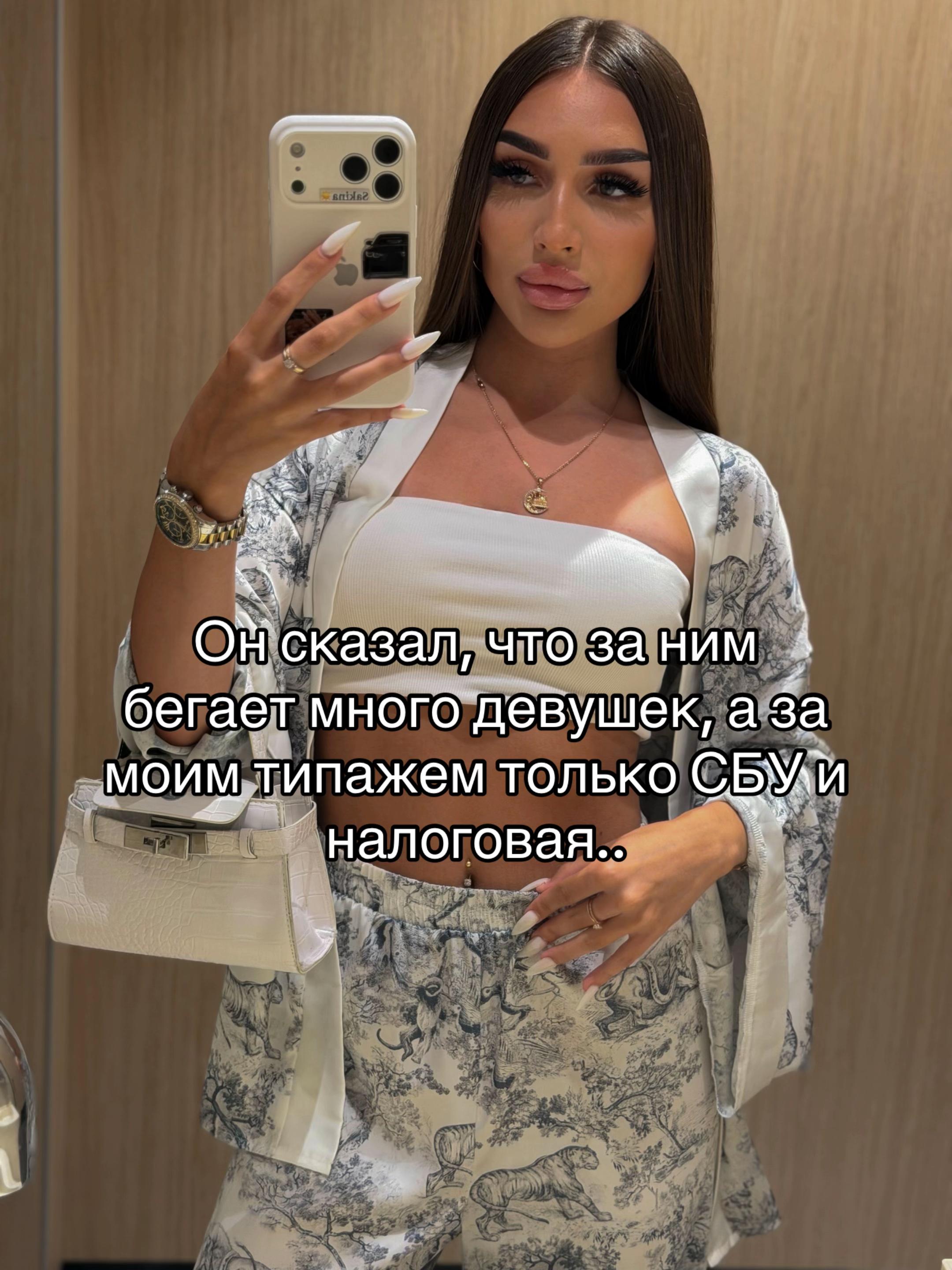 @𝐒𝐚𝐤𝐢𝐧𝐚🌺