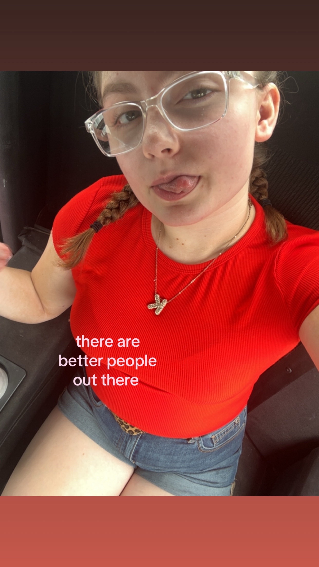 @𝓫𝓻𝓸𝓸𝓴𝓮🌊💕