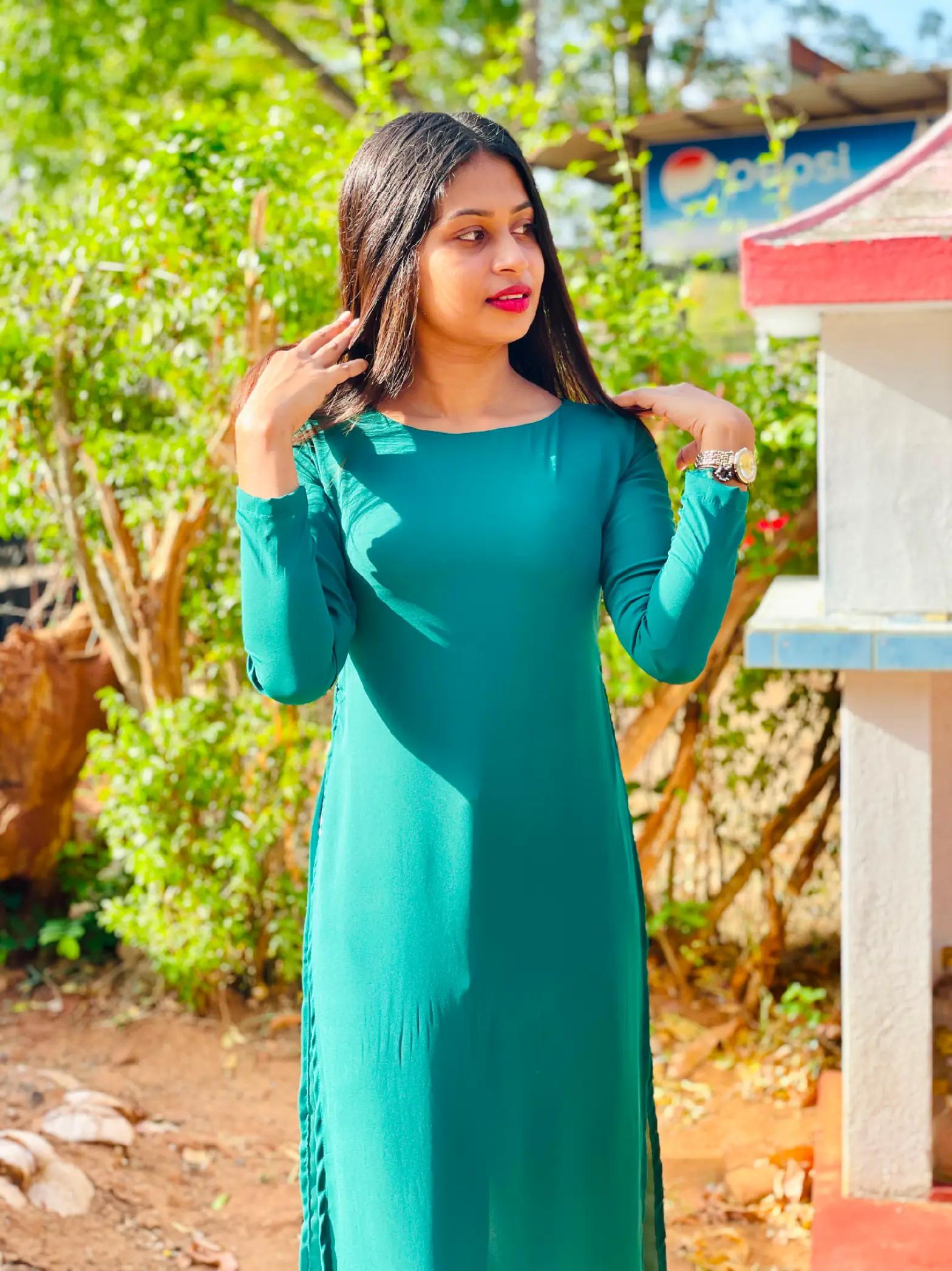 @𝗣 💋🥂