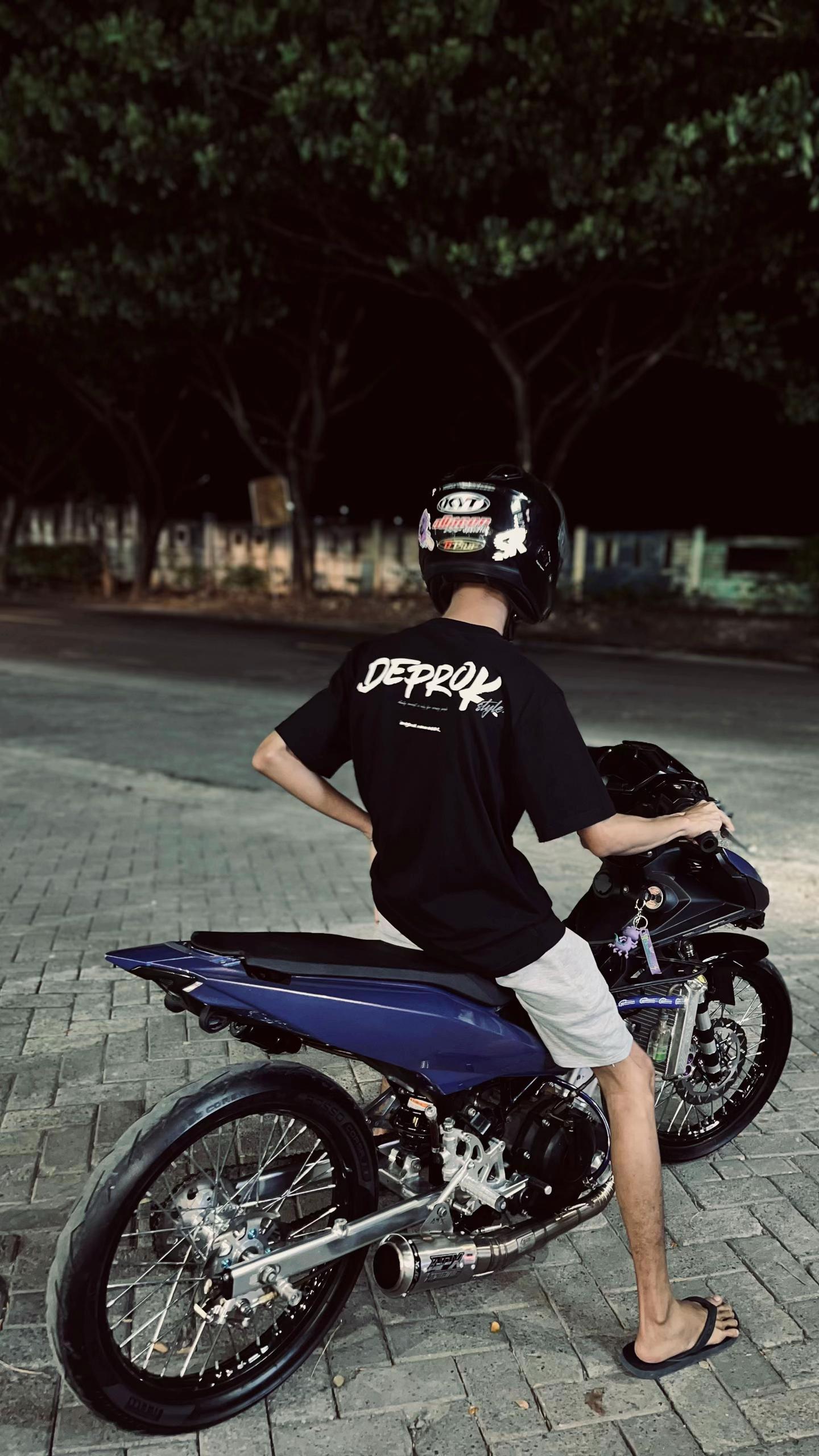 @RACERADDICT.