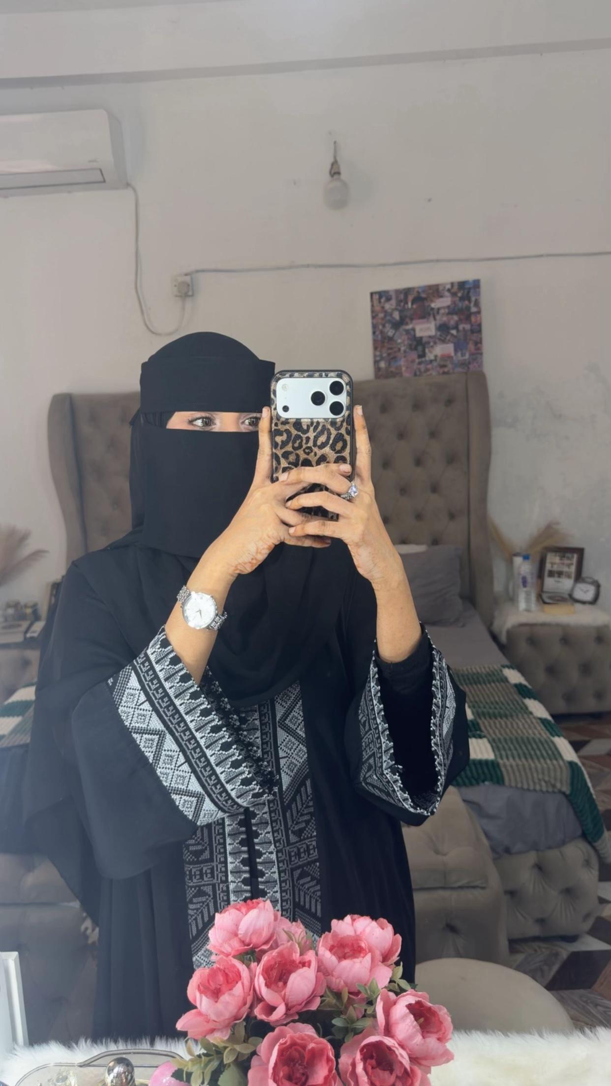 @lifeofaniqabii