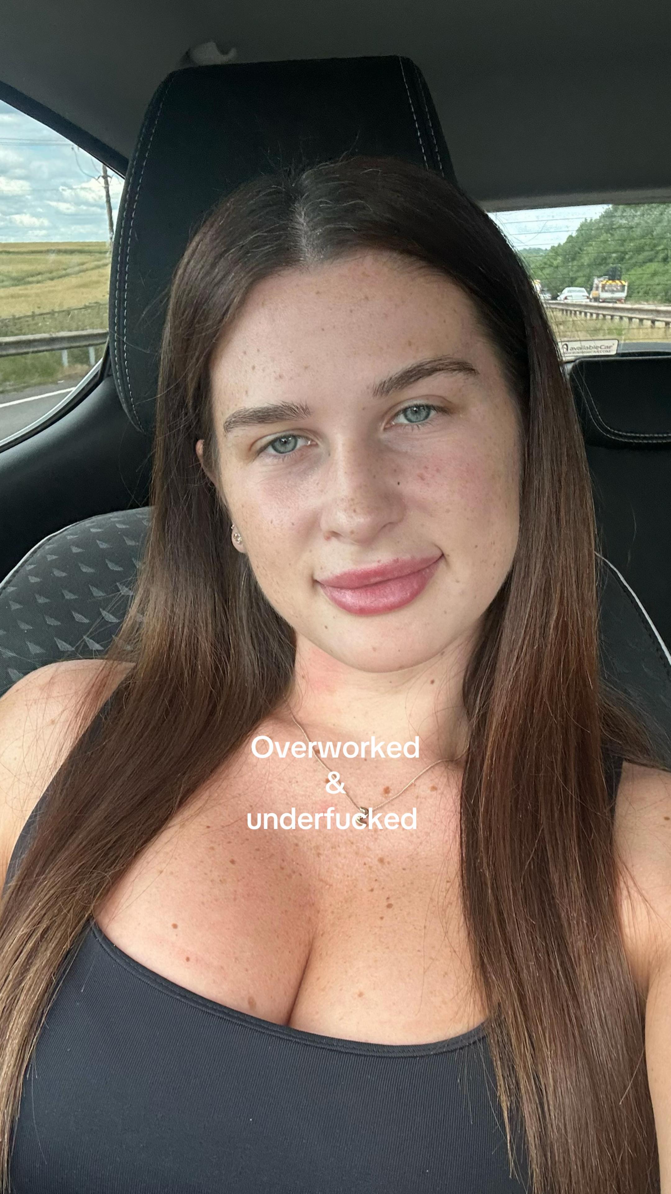 @oliviaxxx