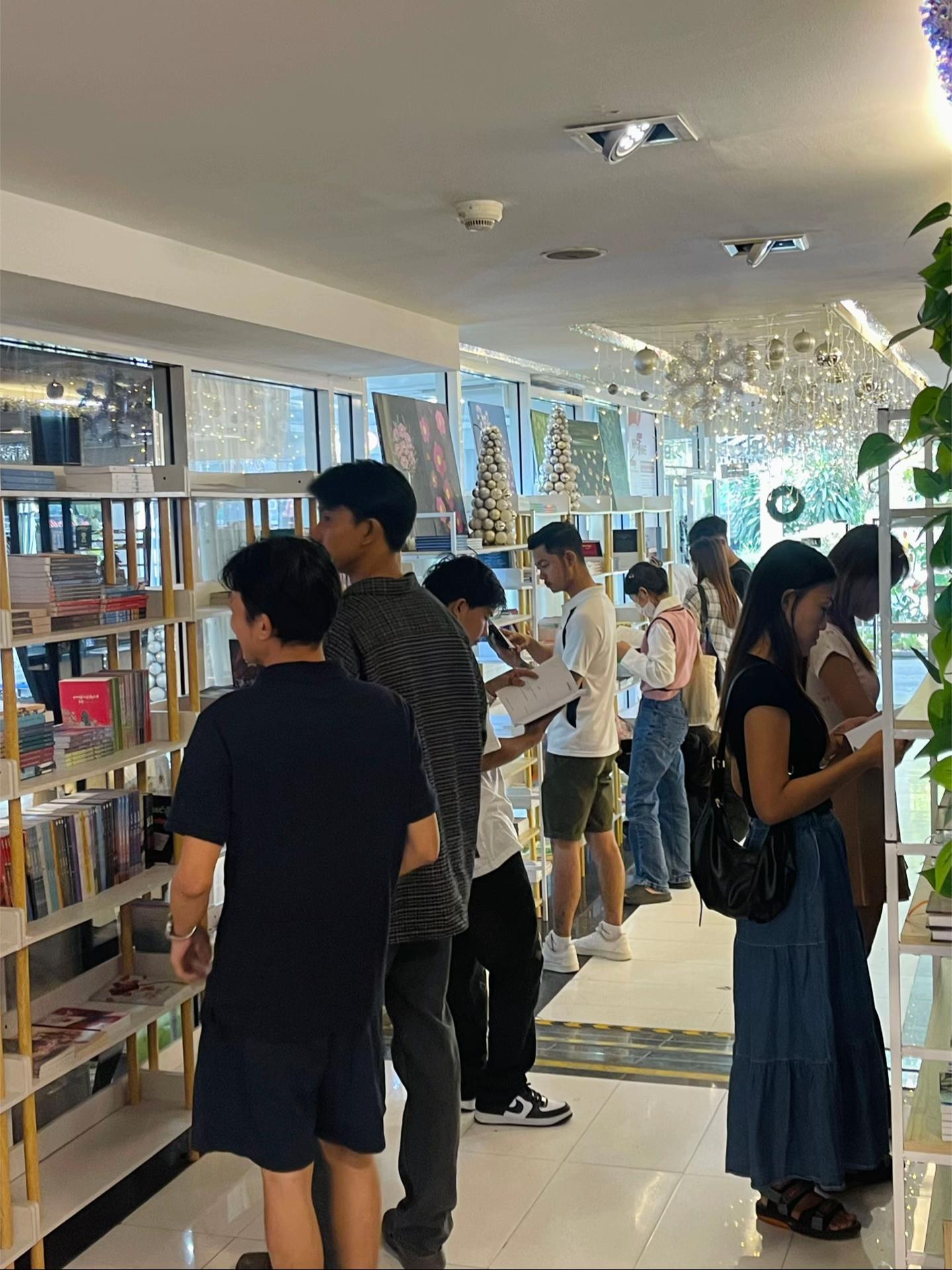 @Book Nook