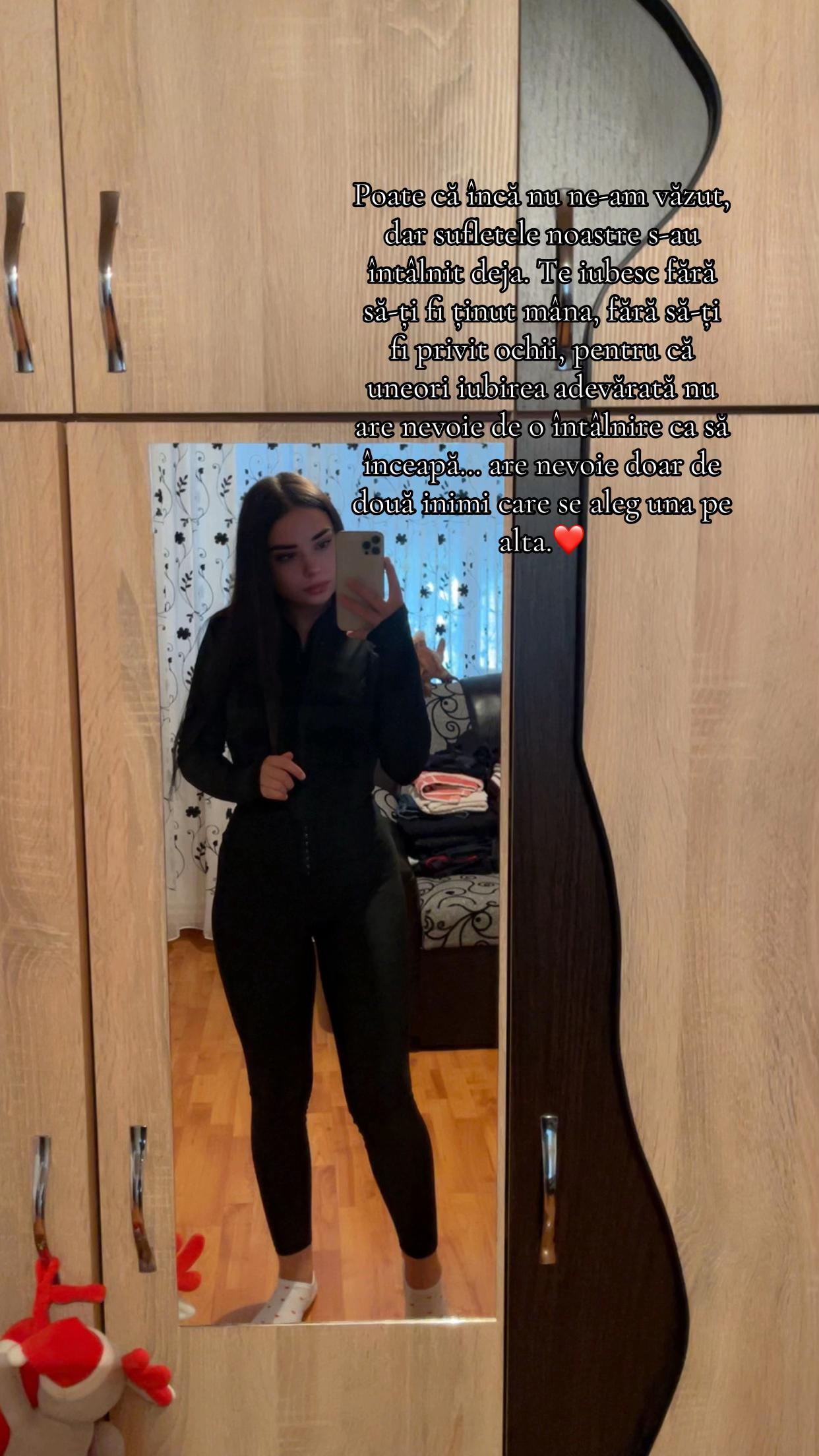 @ℱ𝓁𝑜𝓇𝓎🤍