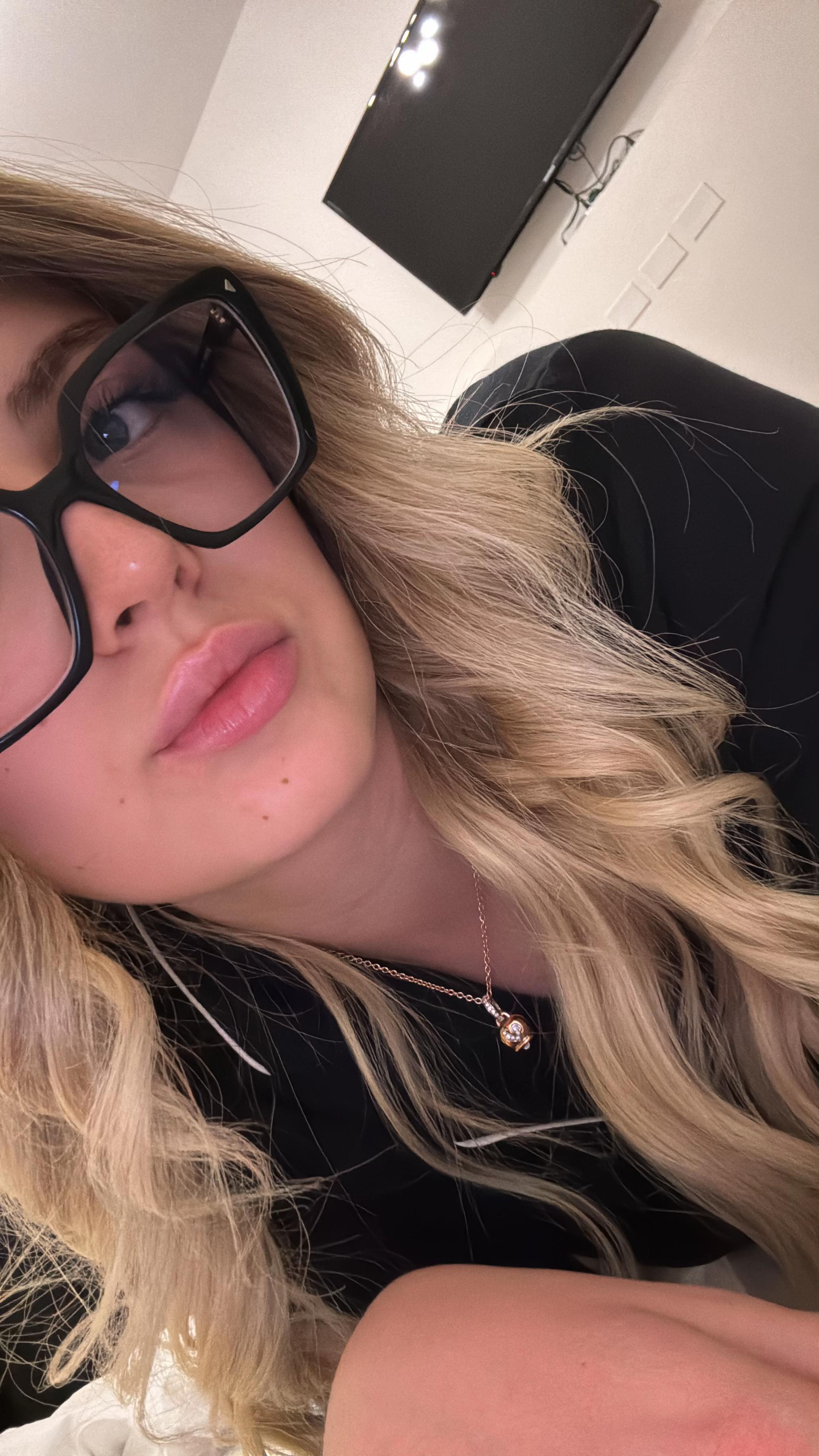 @𝓑𝓪𝓻𝓫𝓲𝓮👸🏼