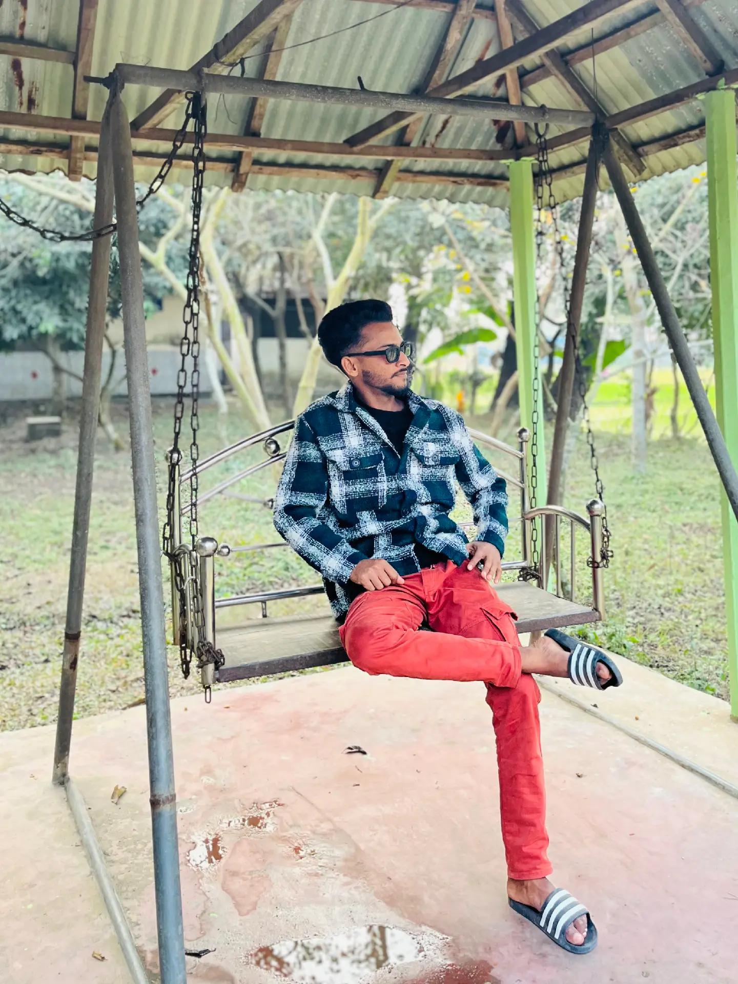 @Crazy Boy Akash,😎