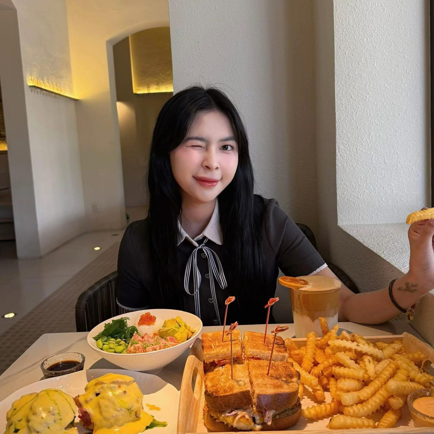 @bụm khì