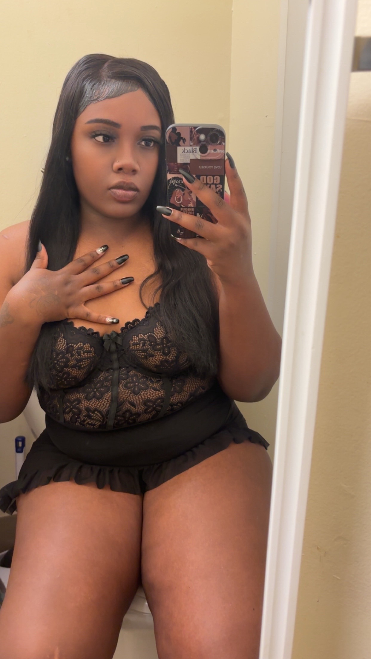 @AunyeaaF.