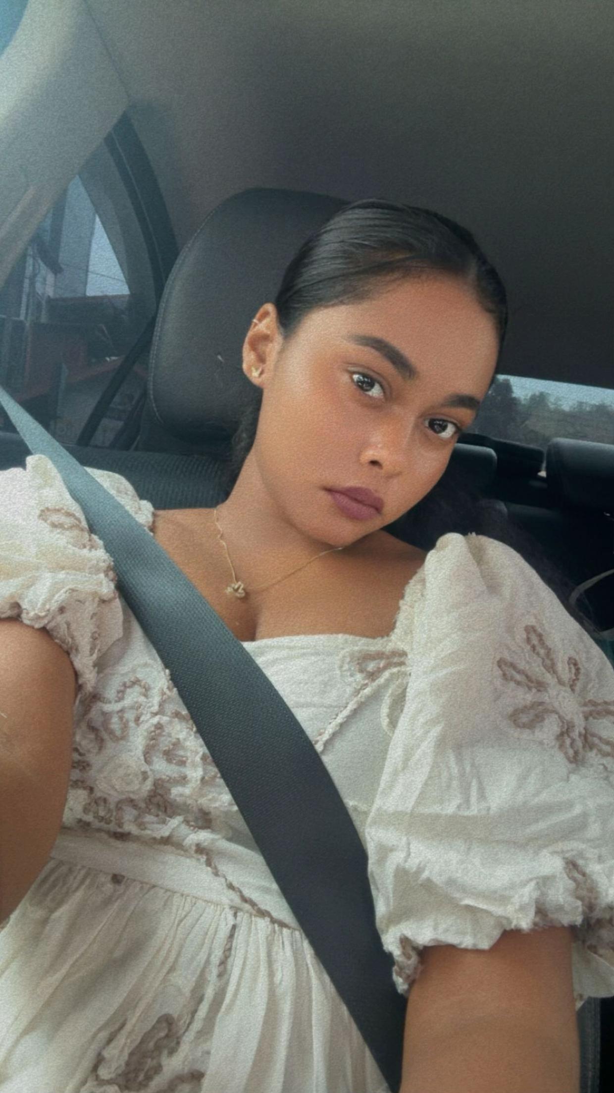 @Sunari- සුනාරි- சுனாரி