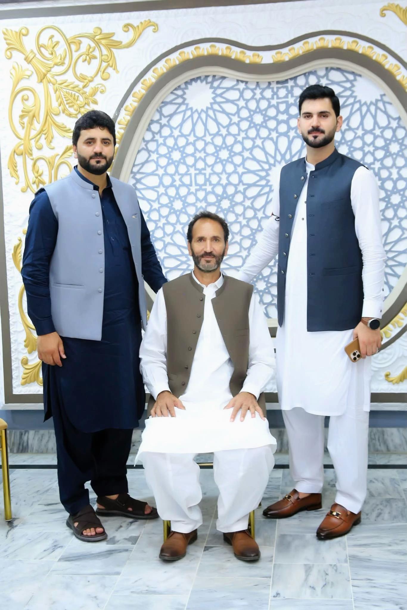 @عمیر خان