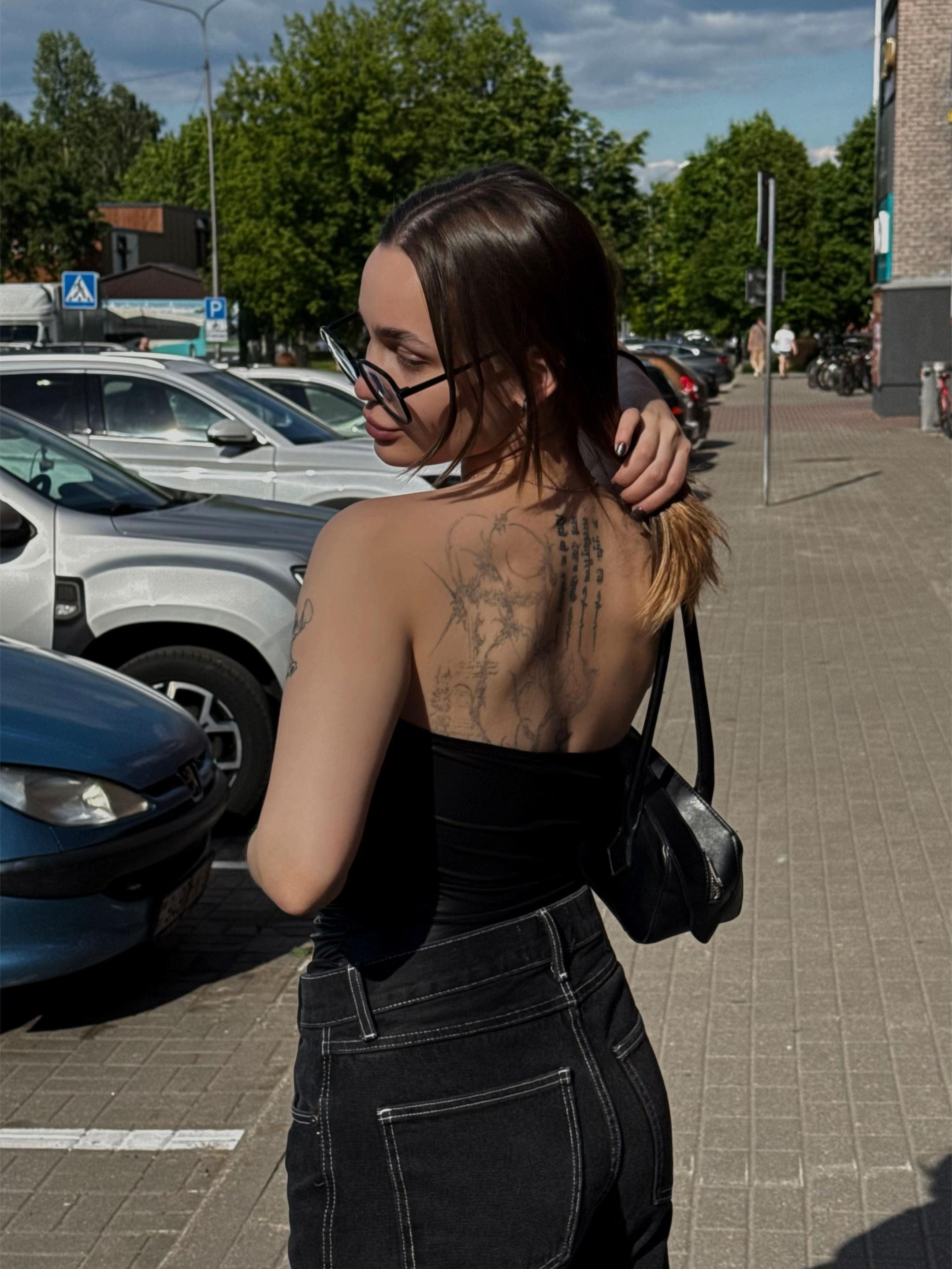 @дакукична