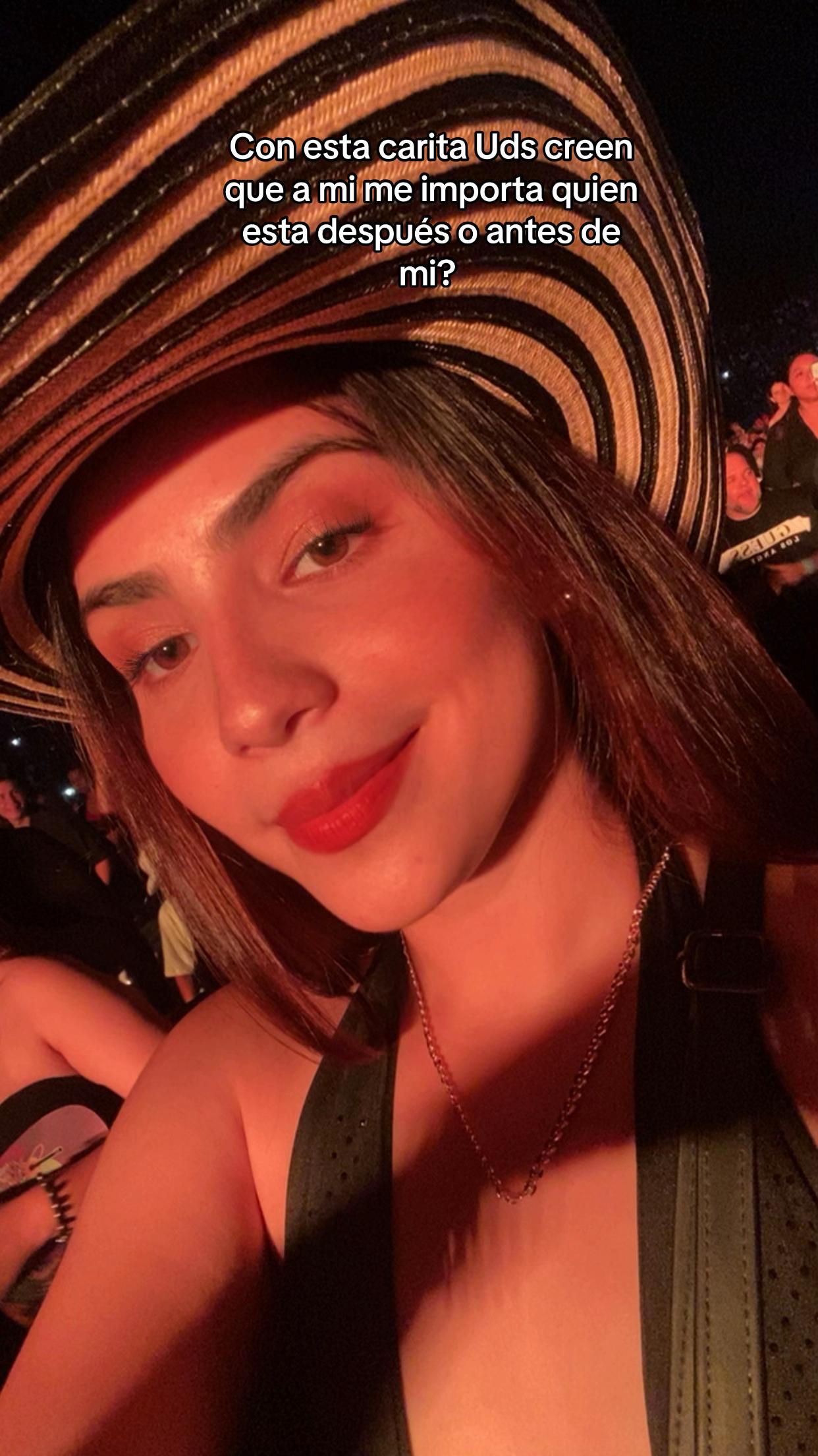 @LAURA VALENTINA