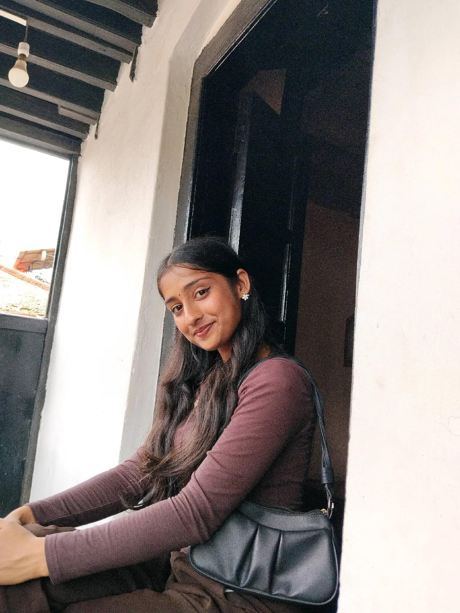 @आयु JHA✨🕊️