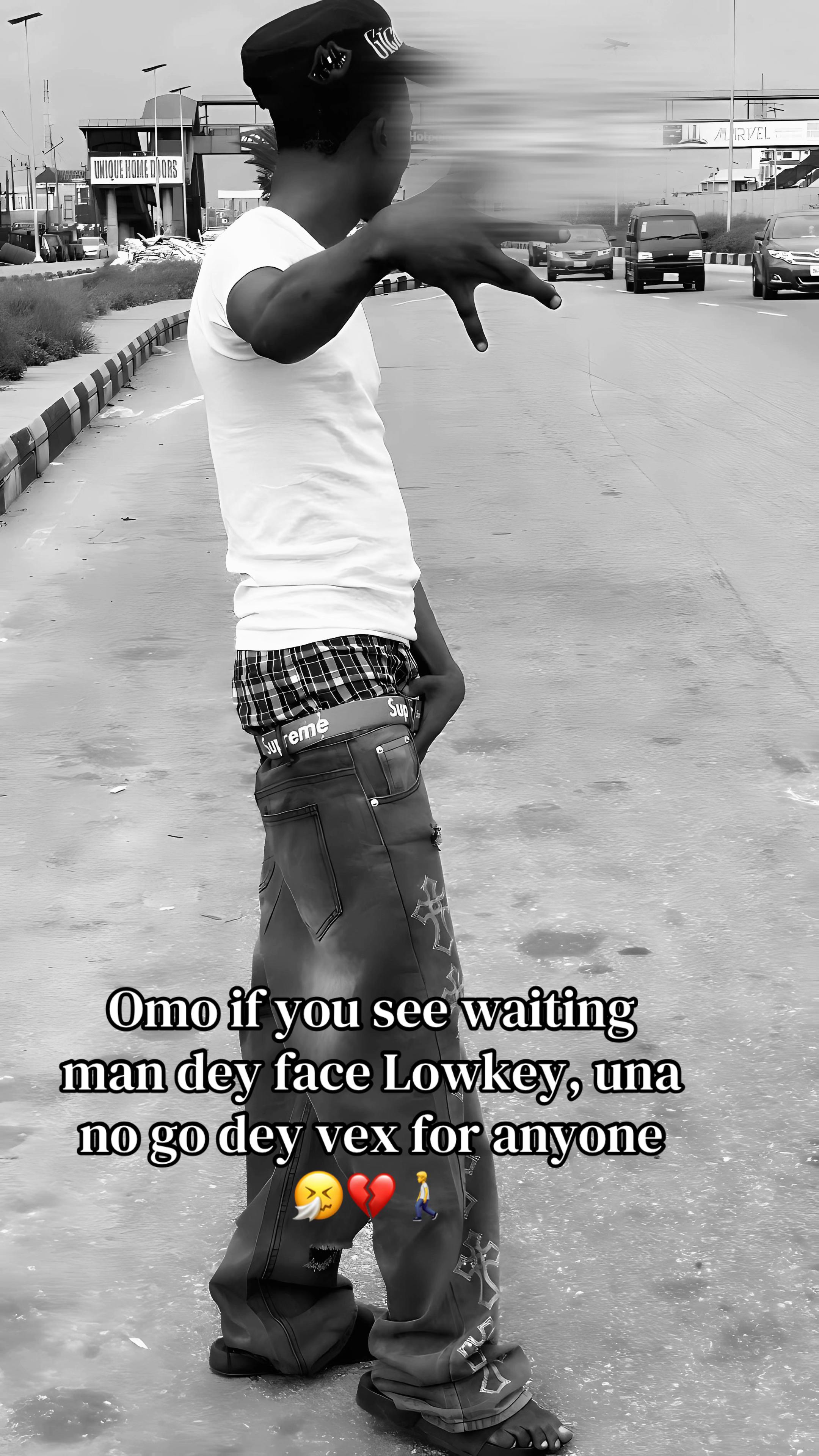 @AY☯️🚶