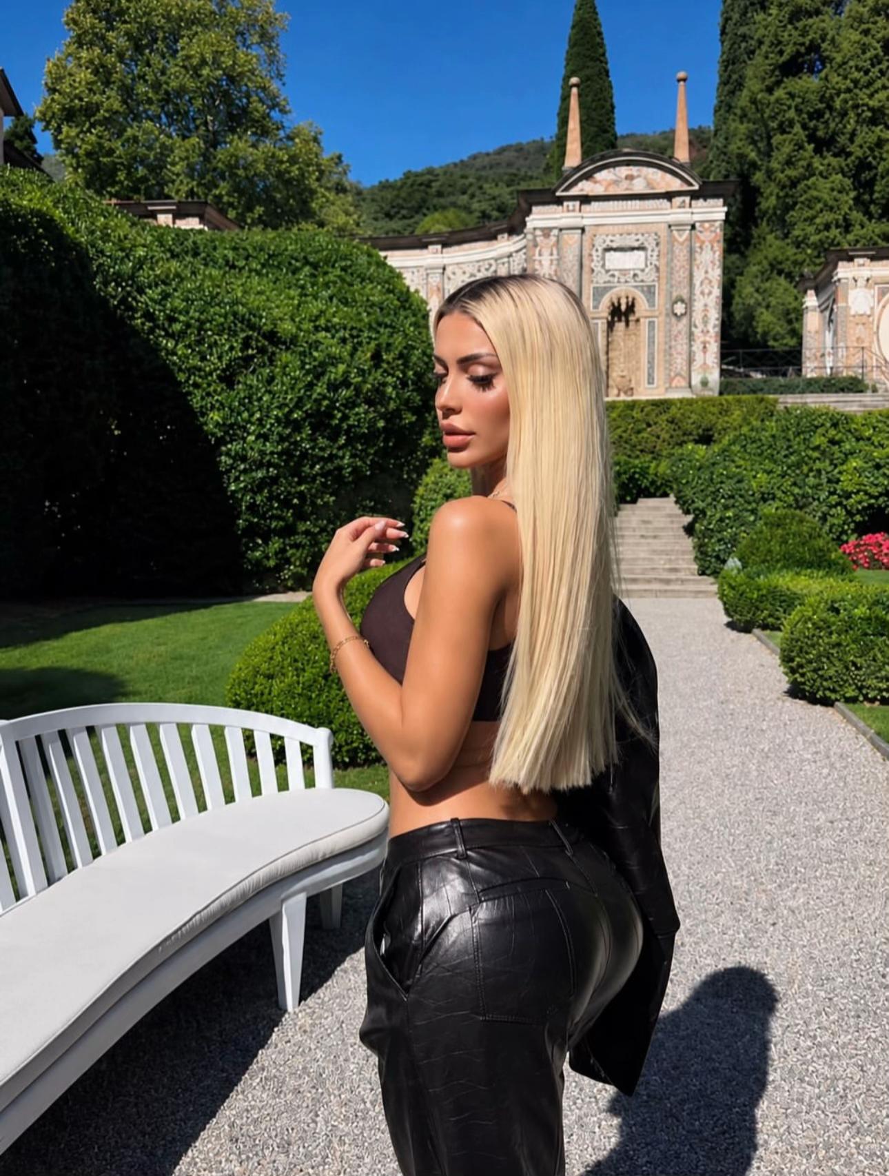 @IKONIK