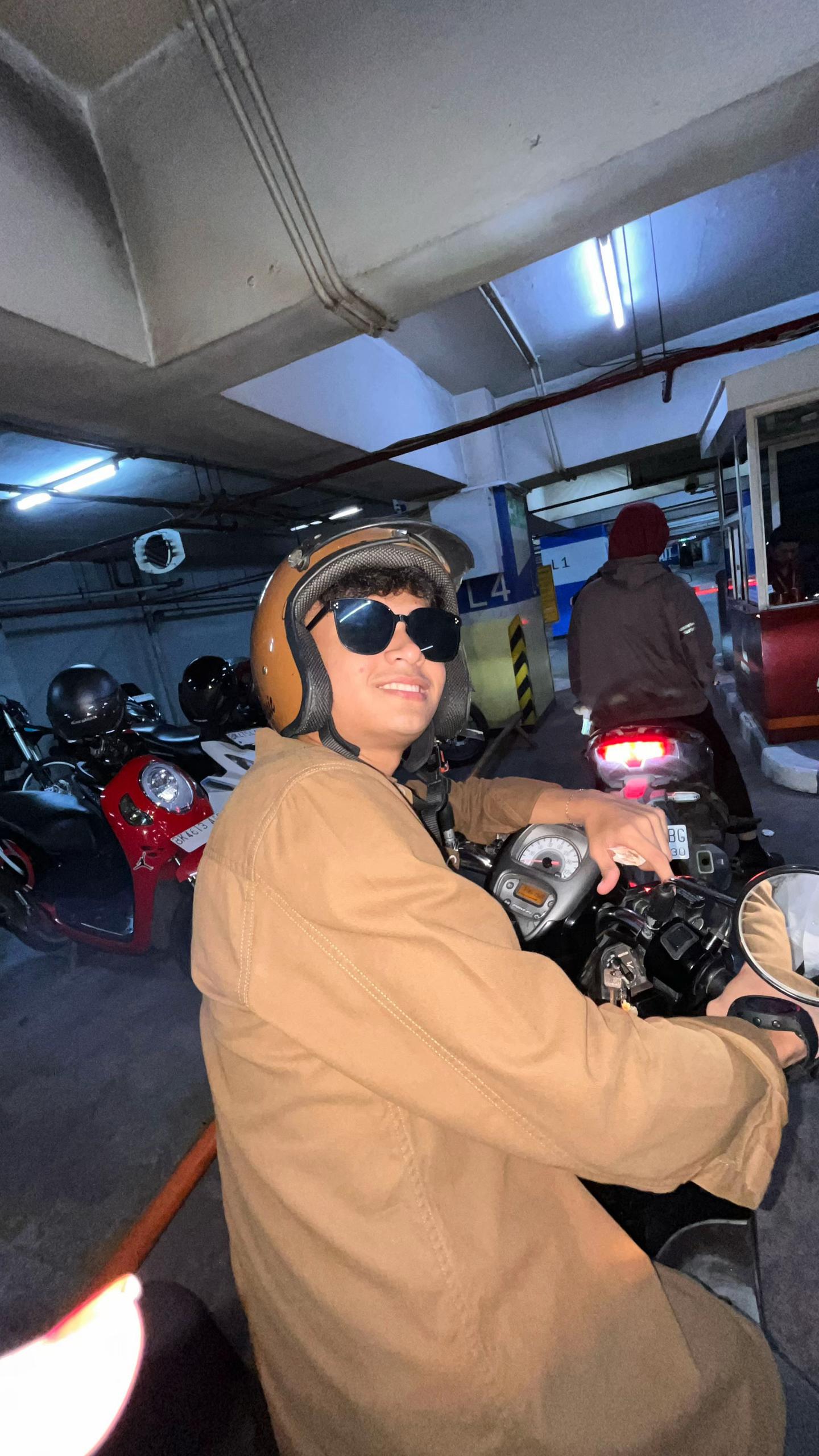 @riskisiregar