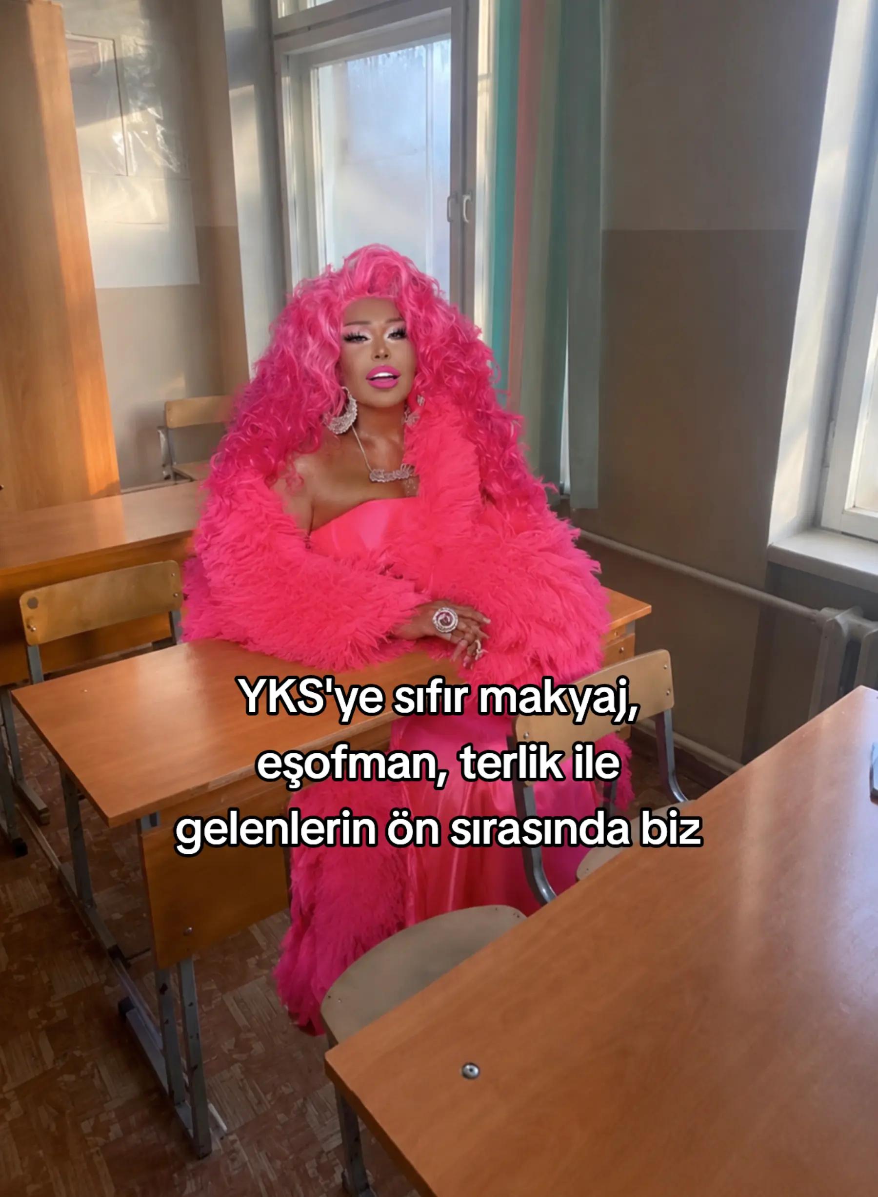 @mia*