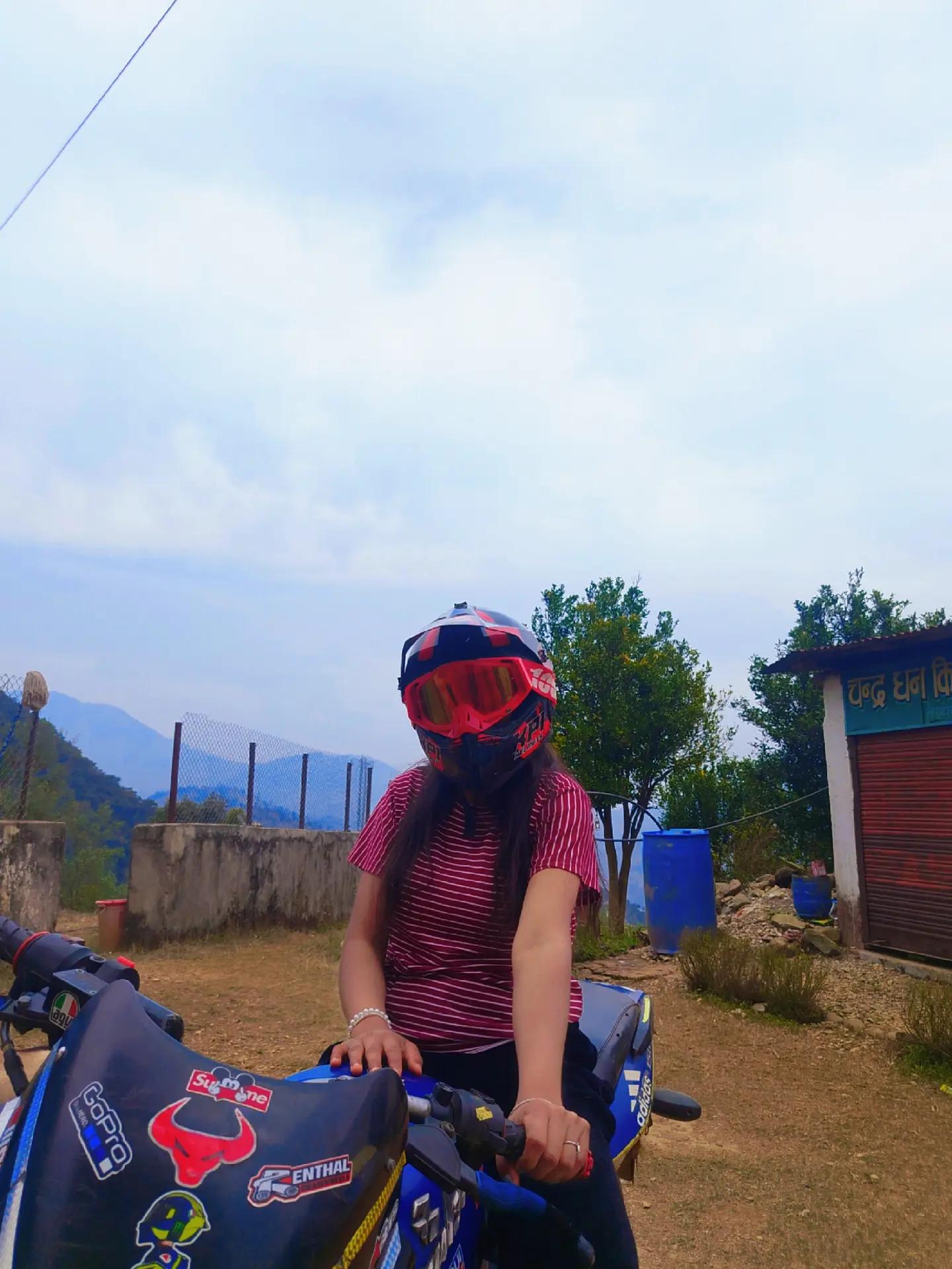 @kopila chhetri 👰👑🦚🧿💗