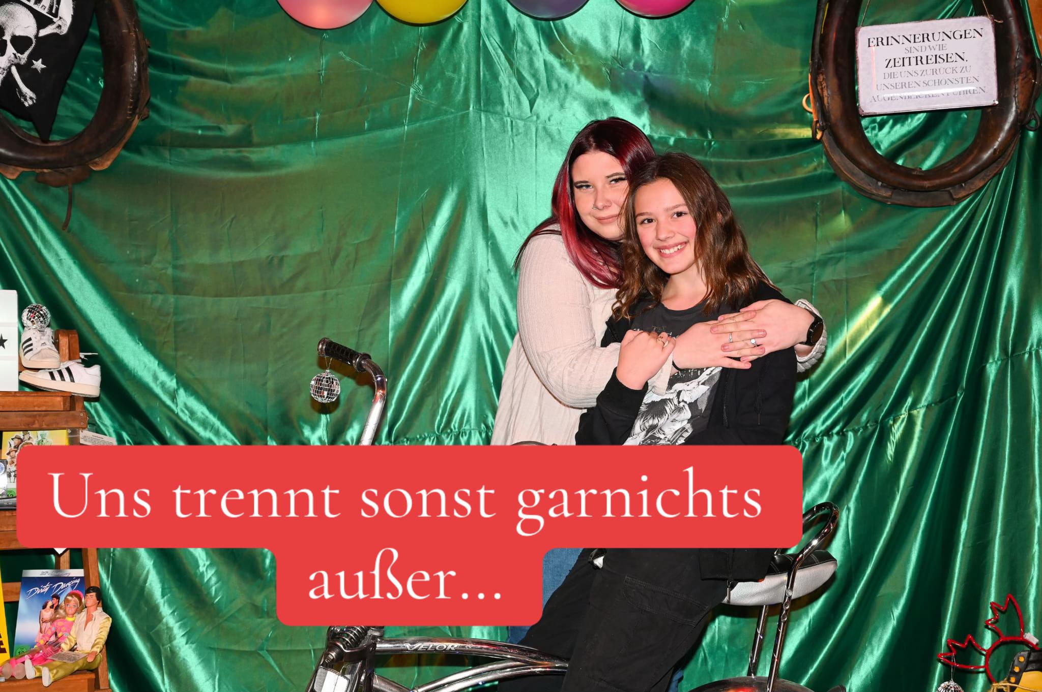 @Leonie_76 :)