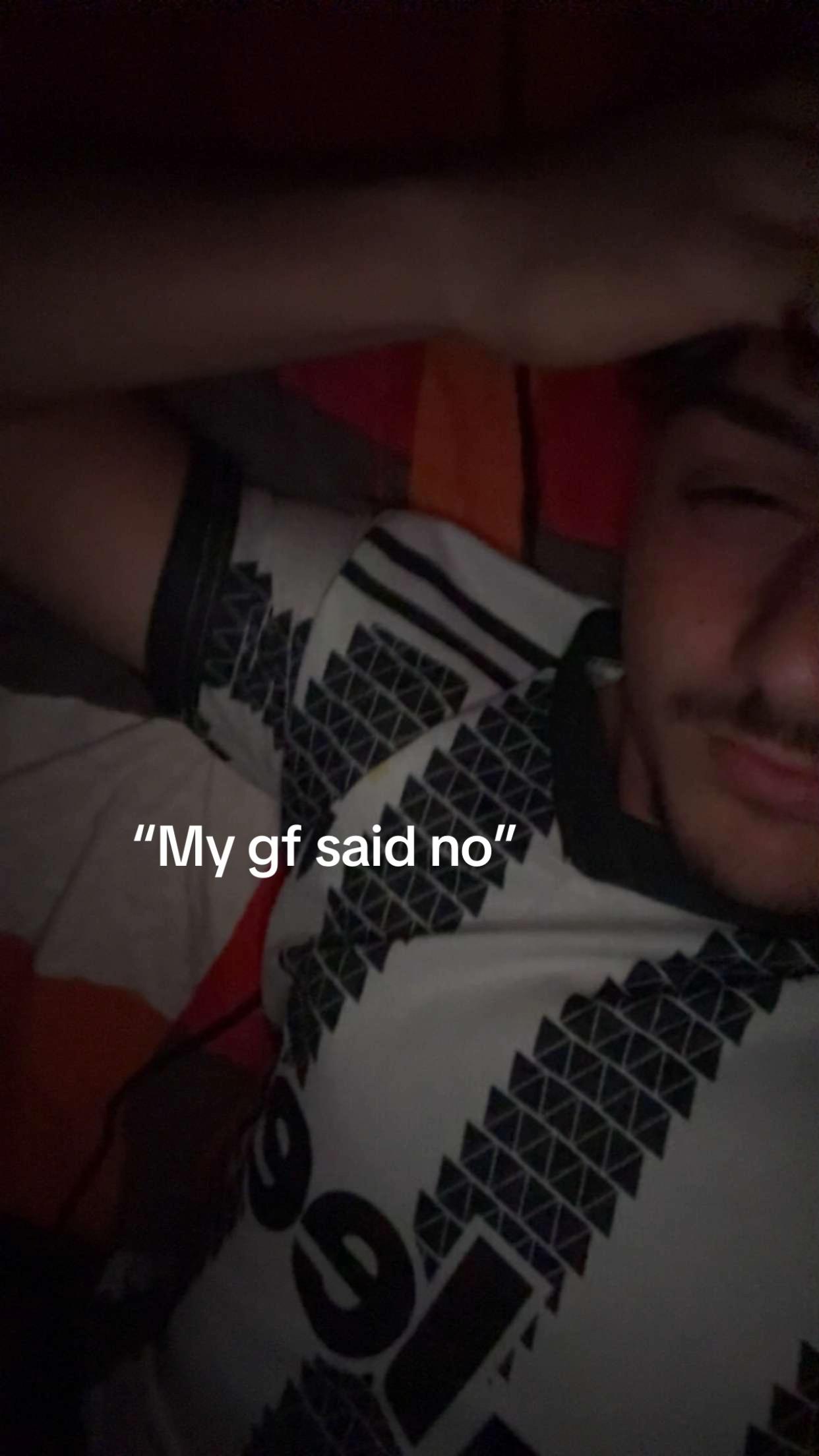 @🫐
