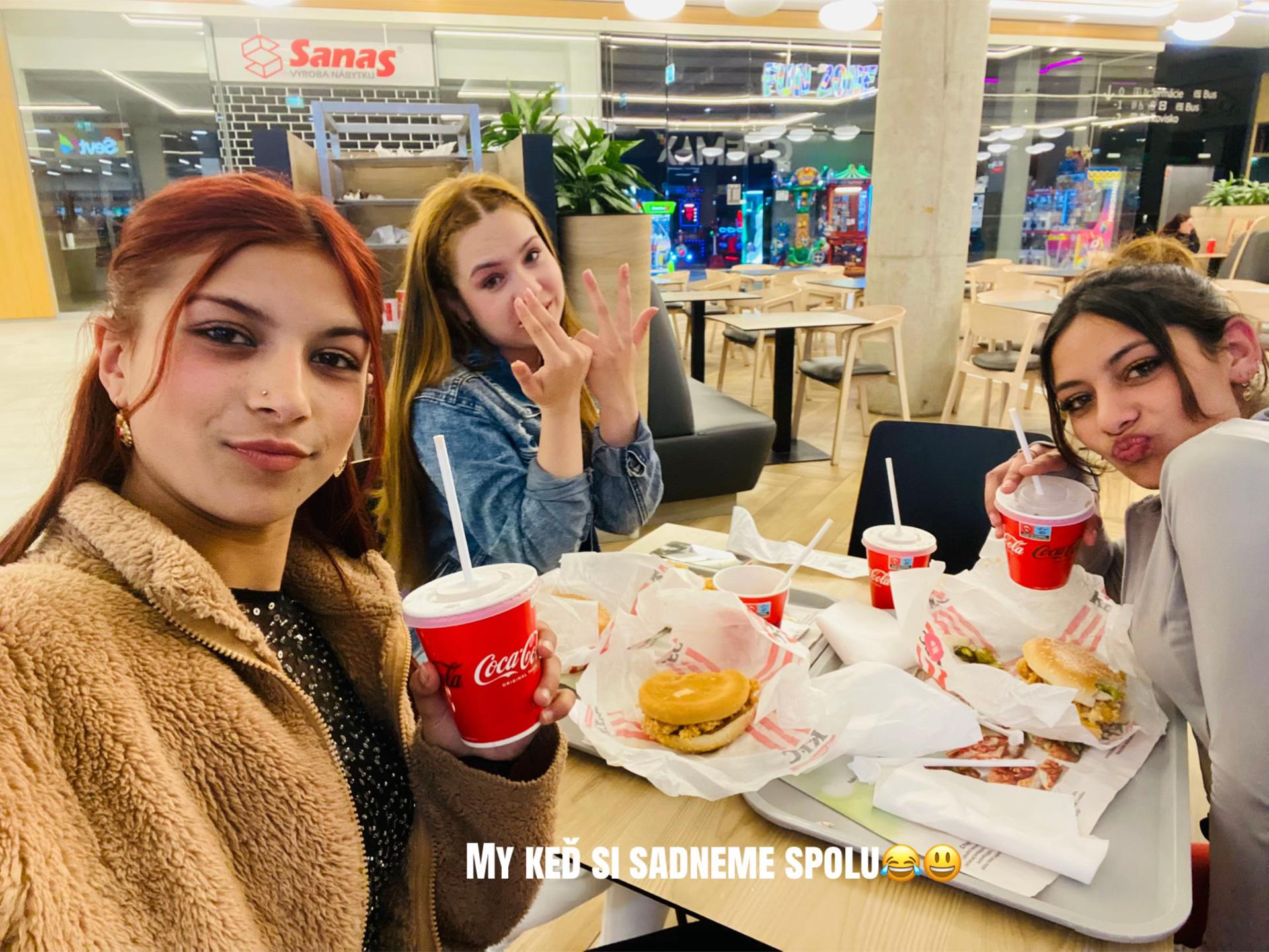 @🍓Ľūdkæ🍓