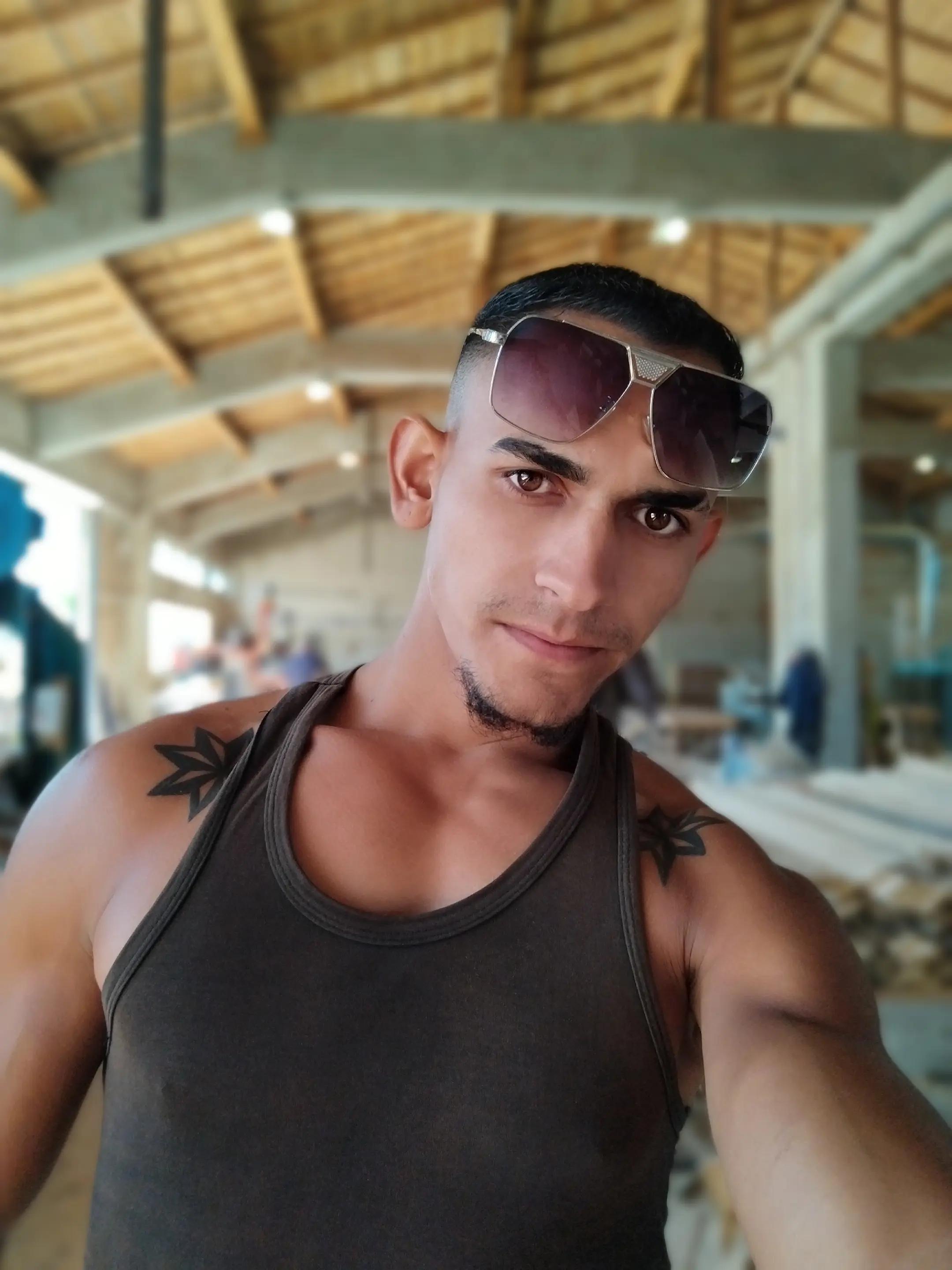 @feritshen