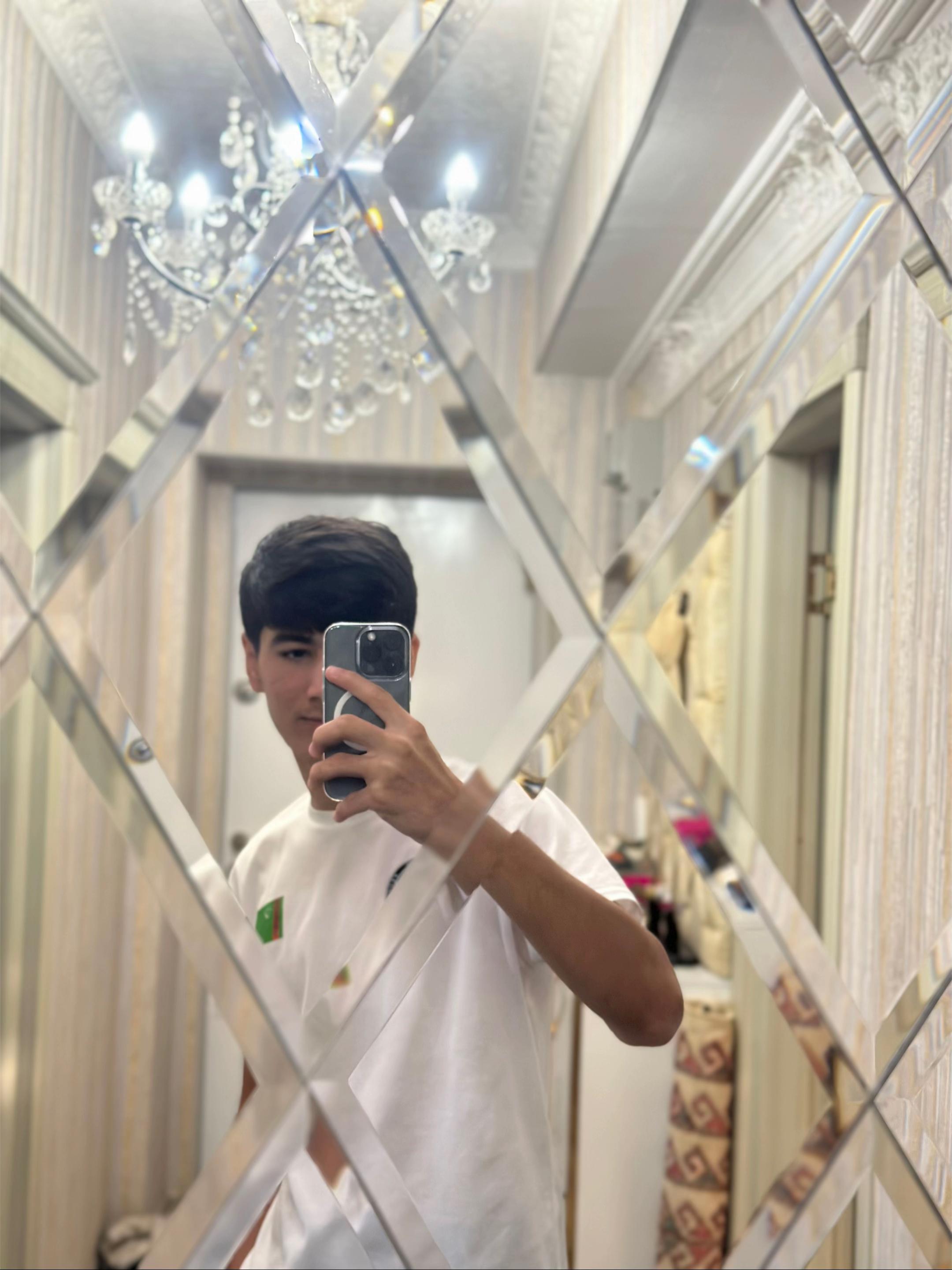 @Alixan_