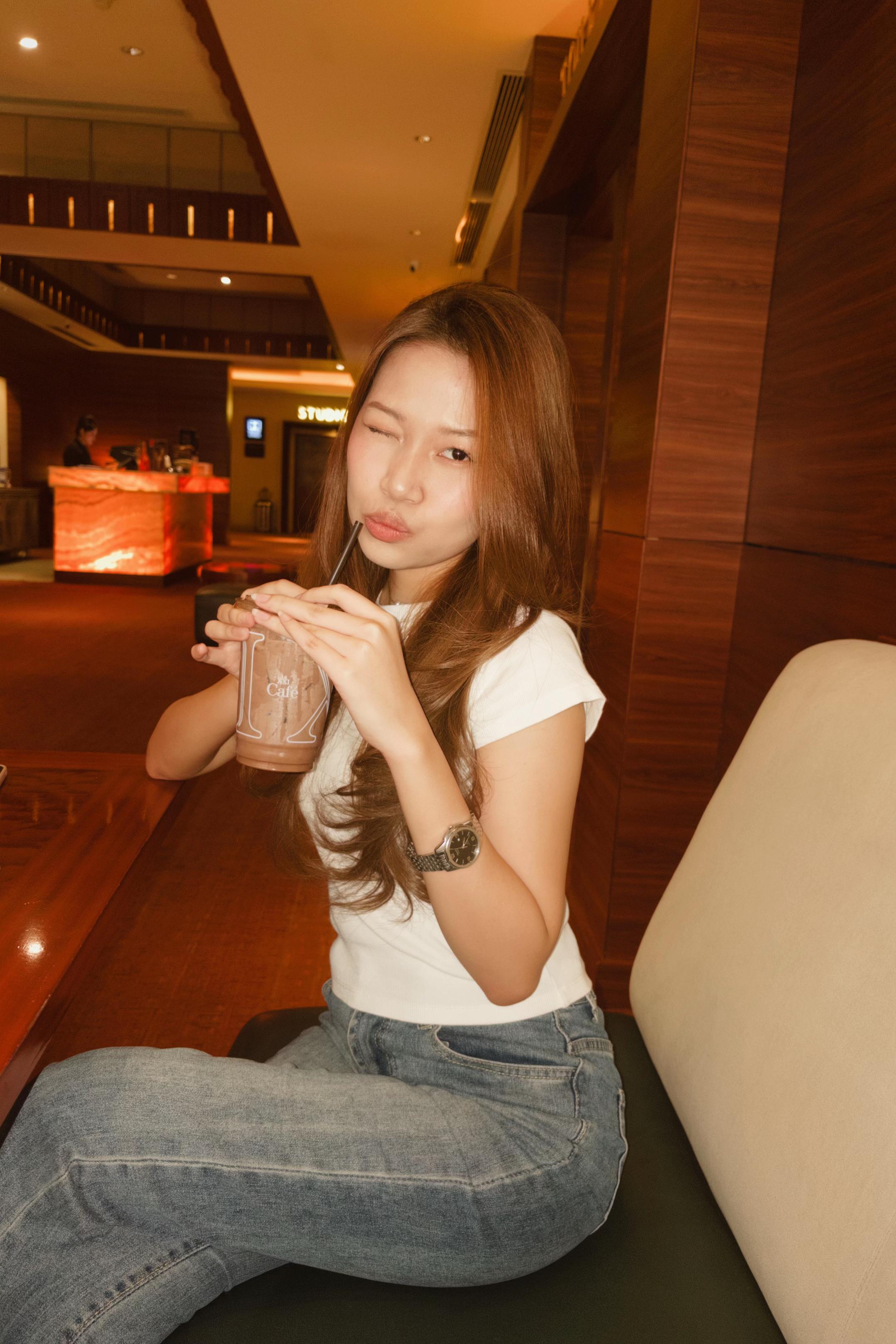@qinėeey