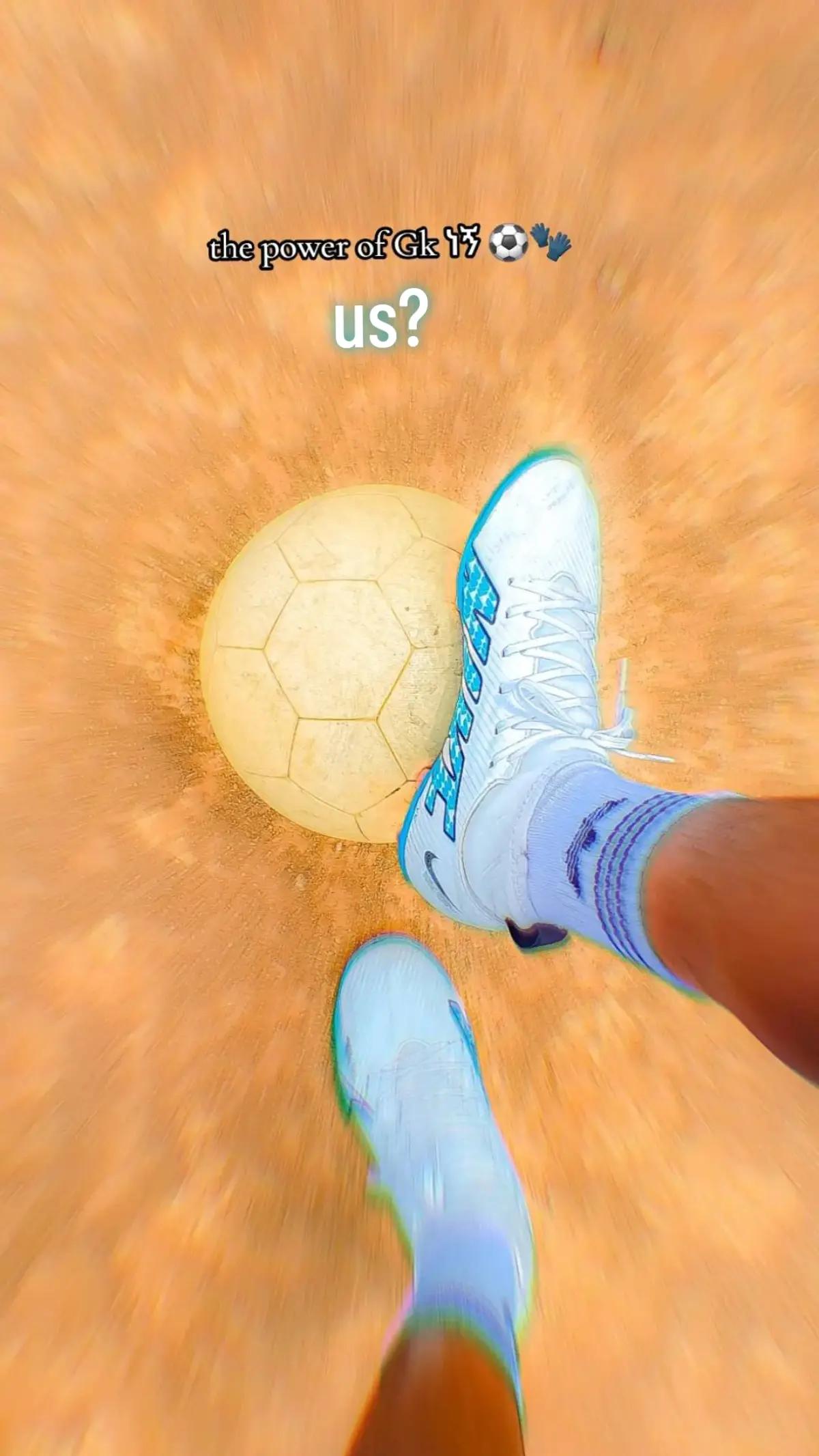 @⚡**NAHI*⚽🧤🧤💫444