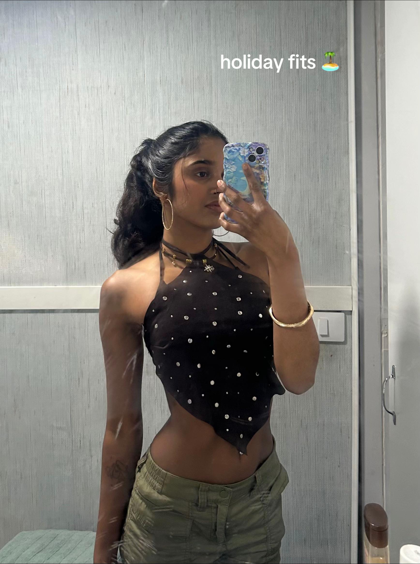 @<3