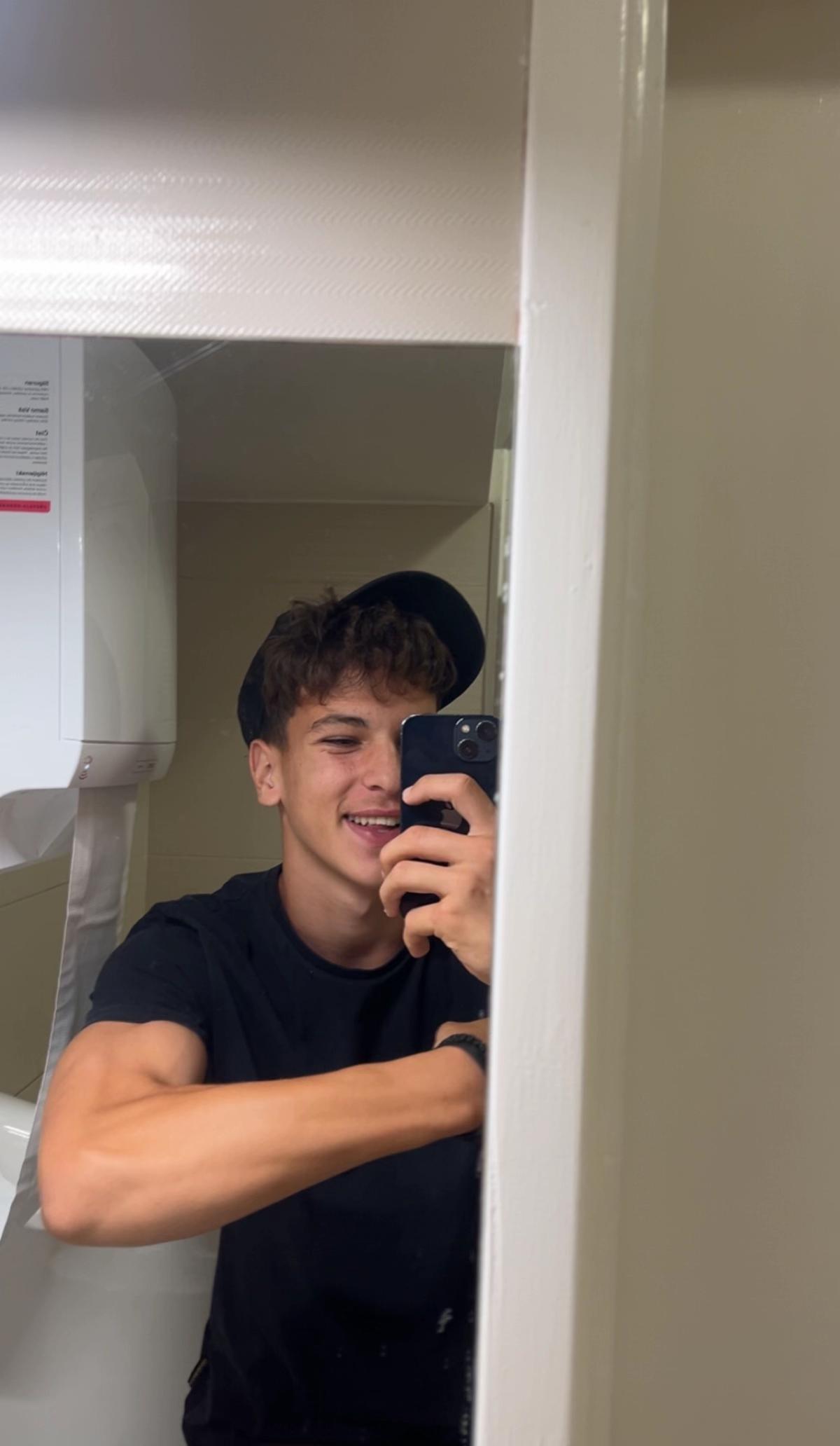 @dddaakkkiii