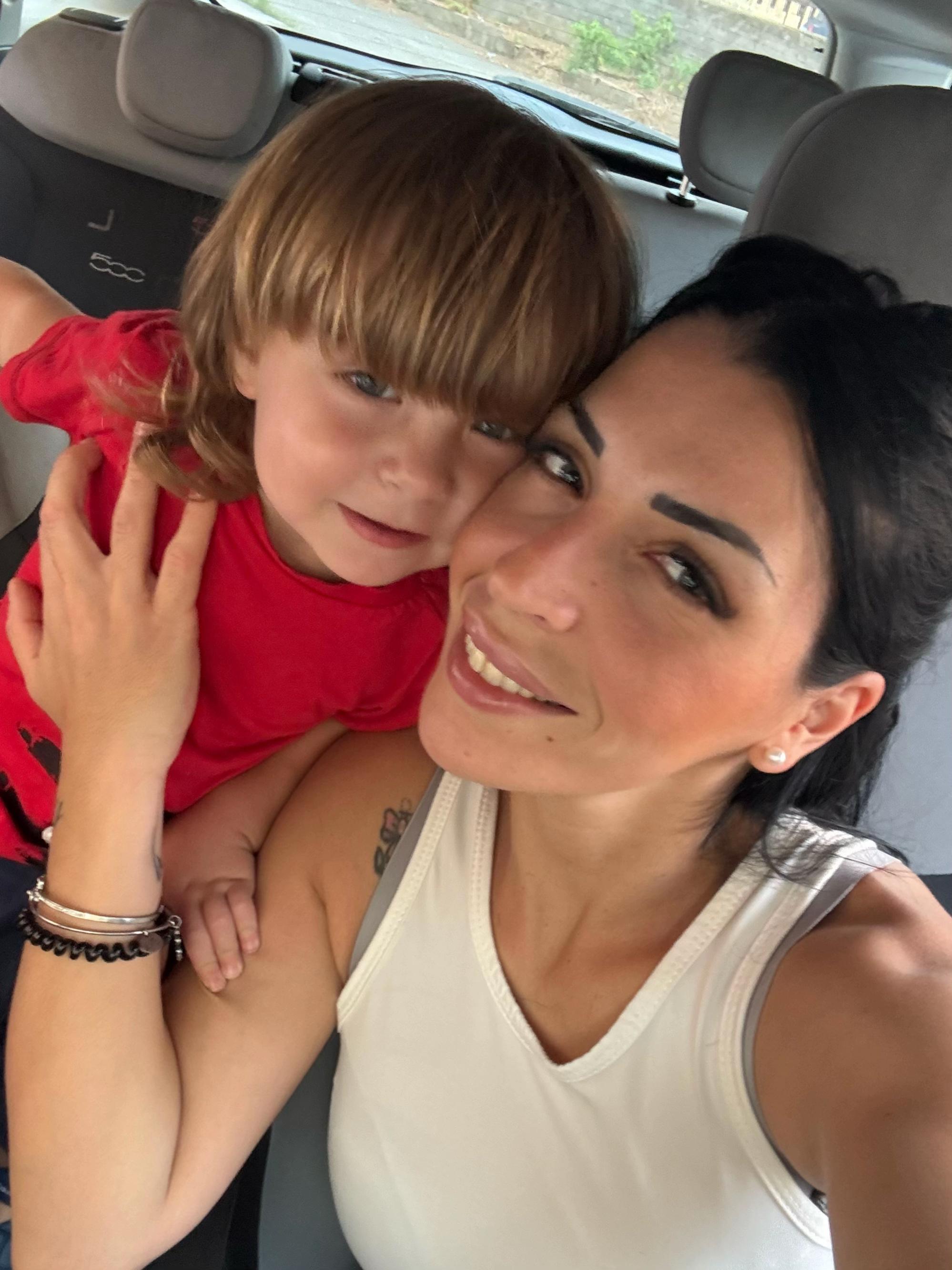 @Emanuela Carlo Santhiago ❤️