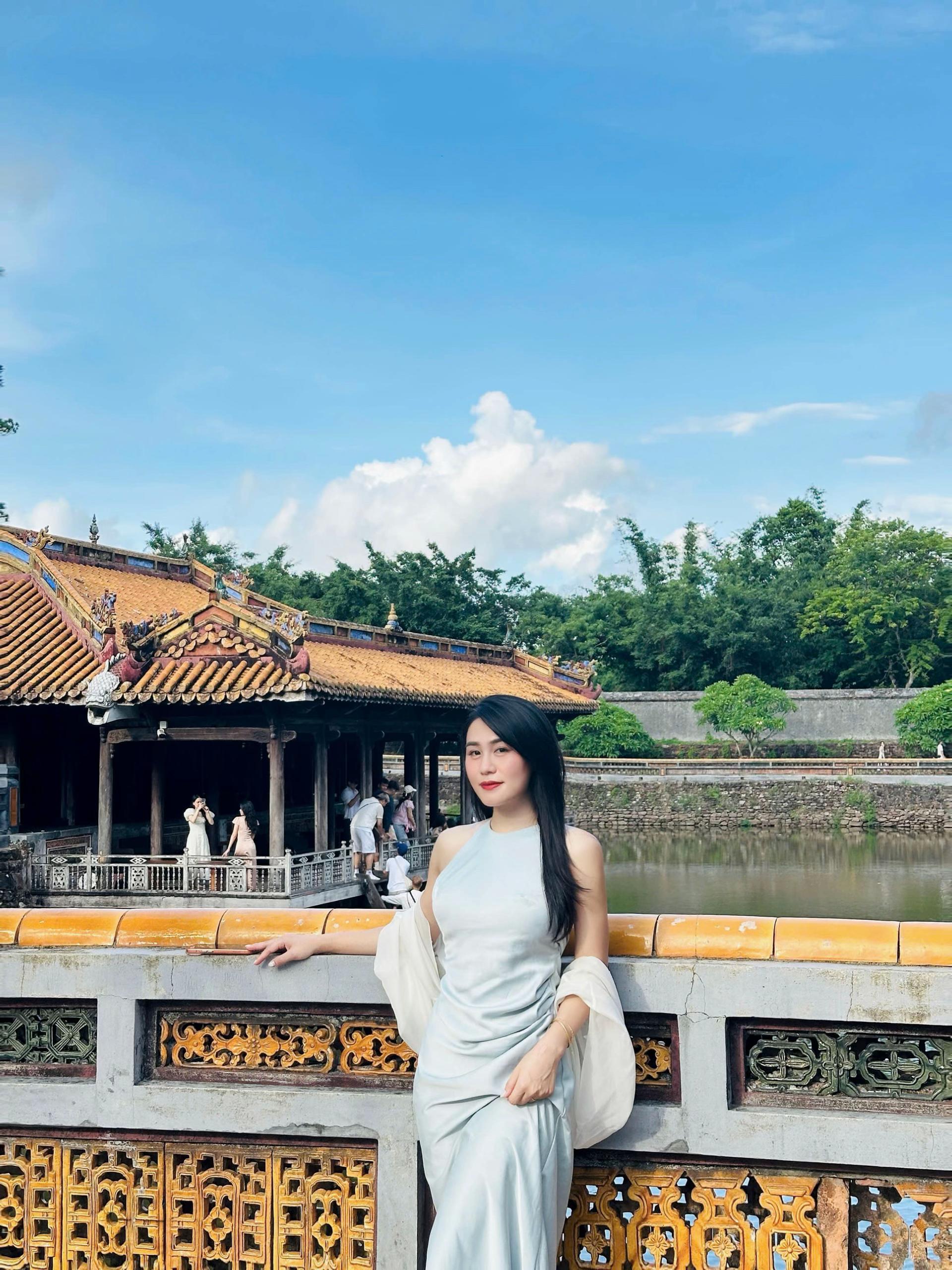 @Nguyễn Tuyết Ngân