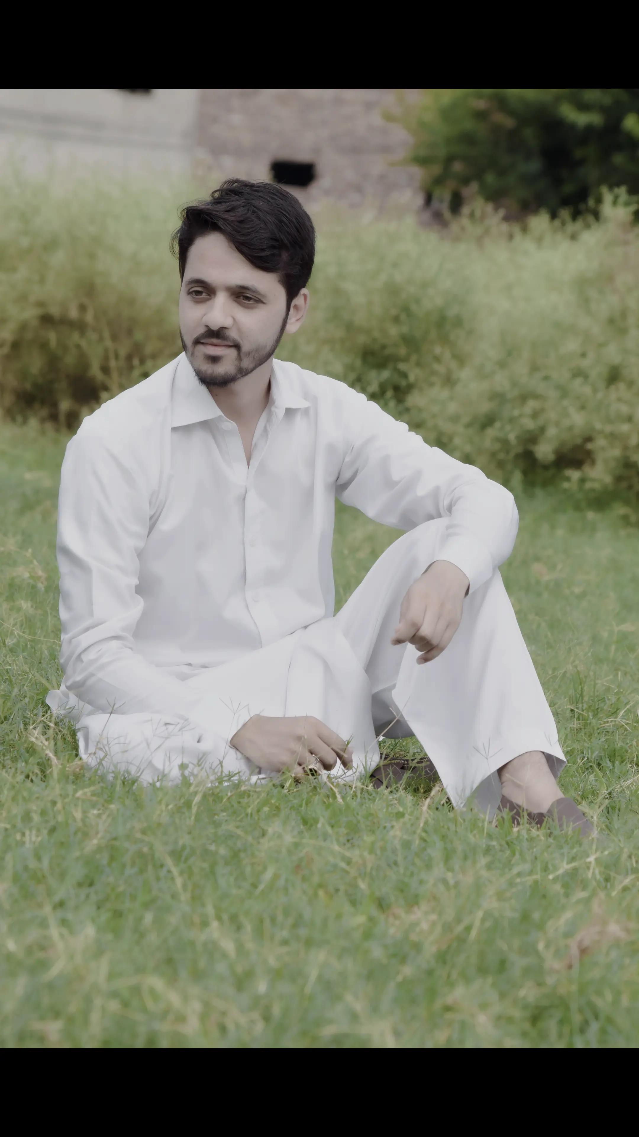 @𝑆𝐩𝖾cϊ𝑓ϊc *سلمان🌾𝑺