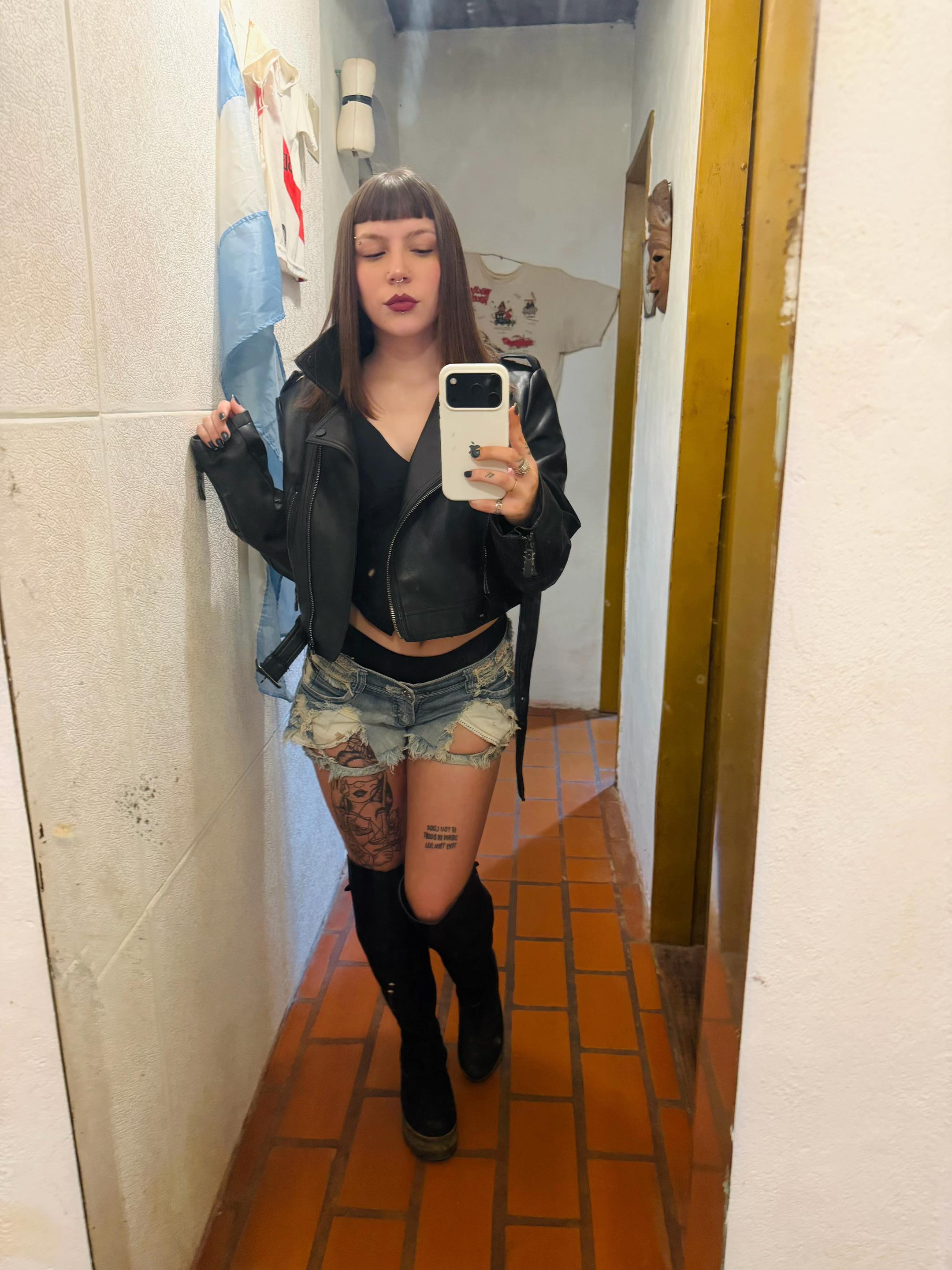 @Lizzzᥫ᭡