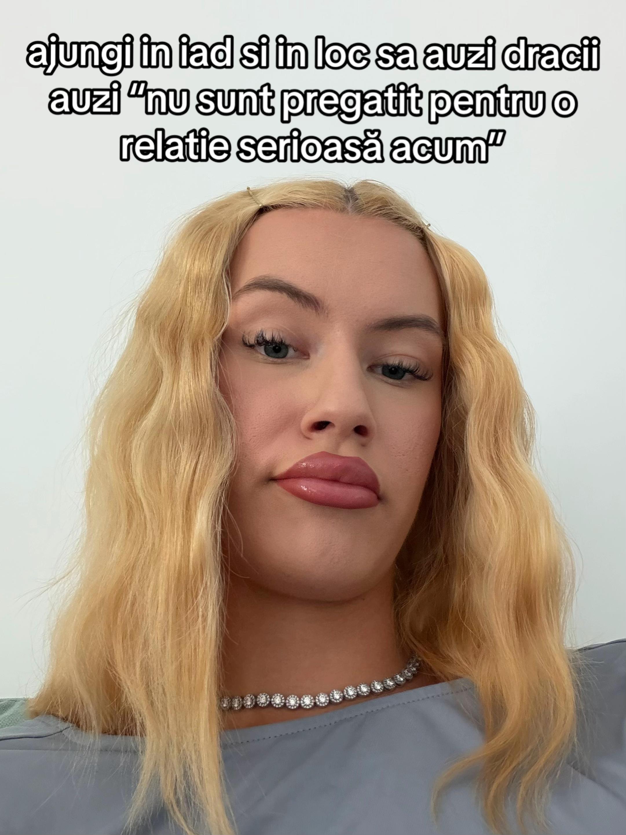 @AlexandraM12