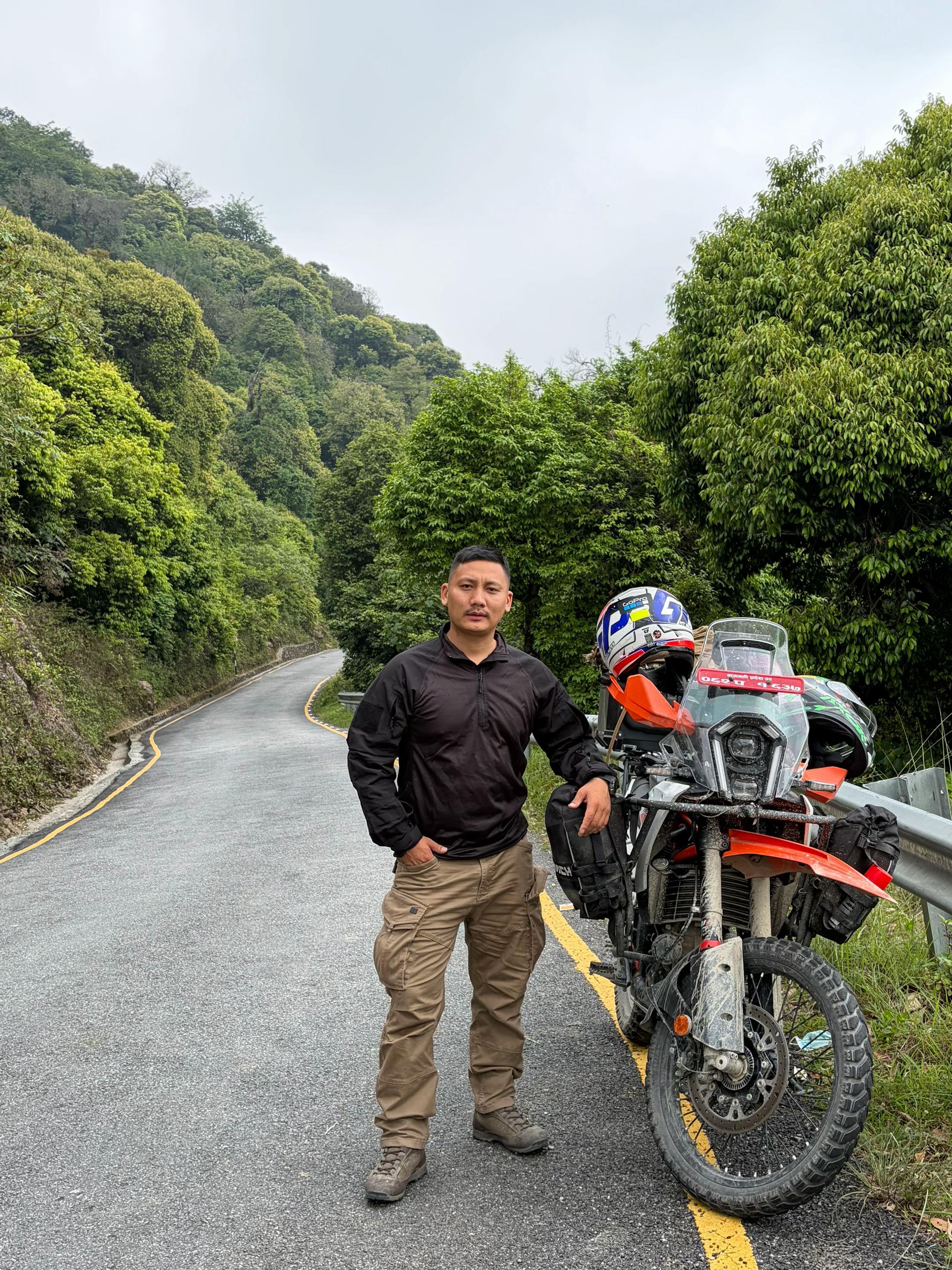 @बिनायक राई Bayung